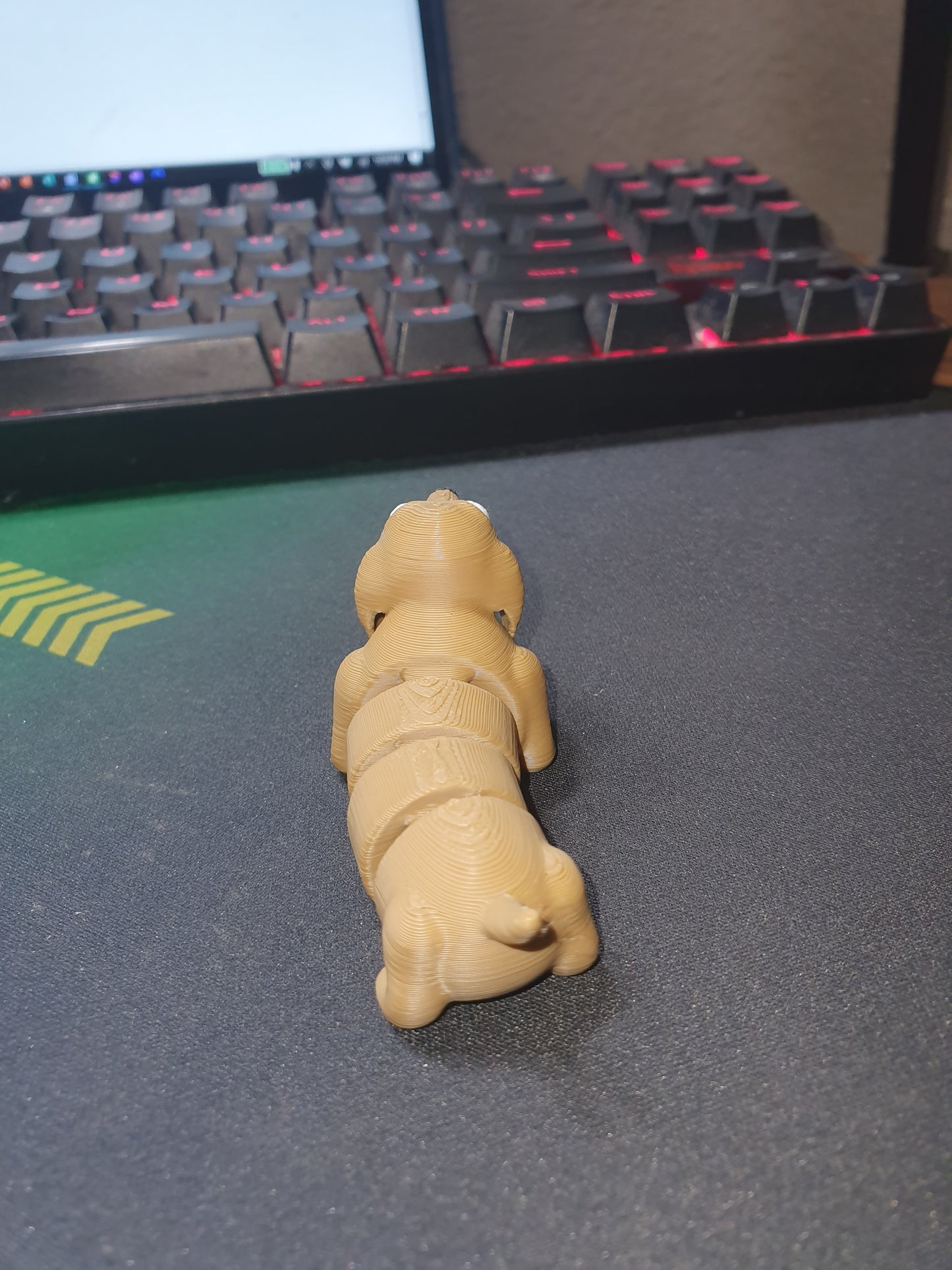 Flexible Fidget Weiner Dog For Dog Mom Gift For Veterinarian Kids Table Desk Tops