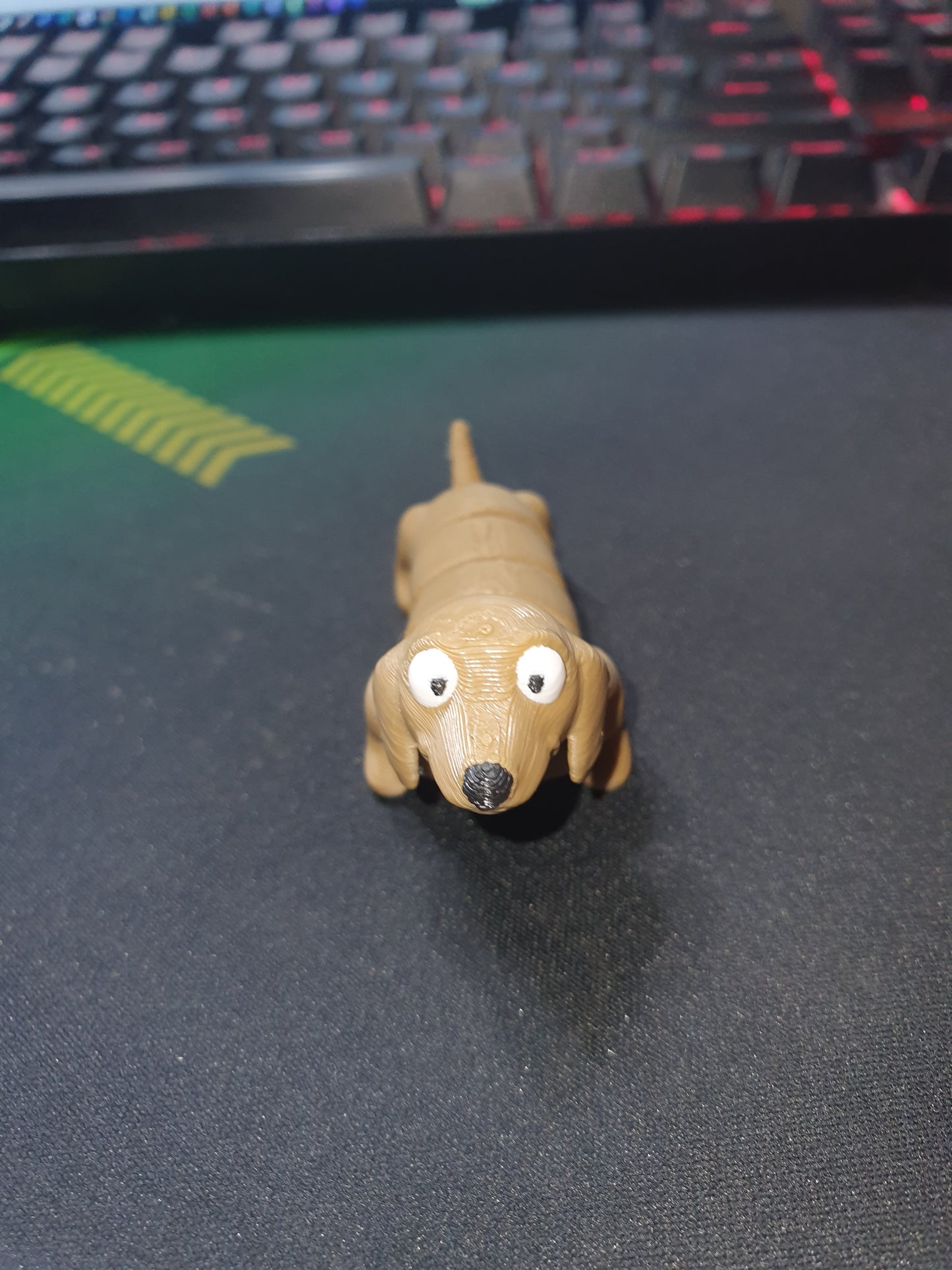 Flexible Fidget Weiner Dog For Dog Mom Gift For Veterinarian Kids Table Desk Tops