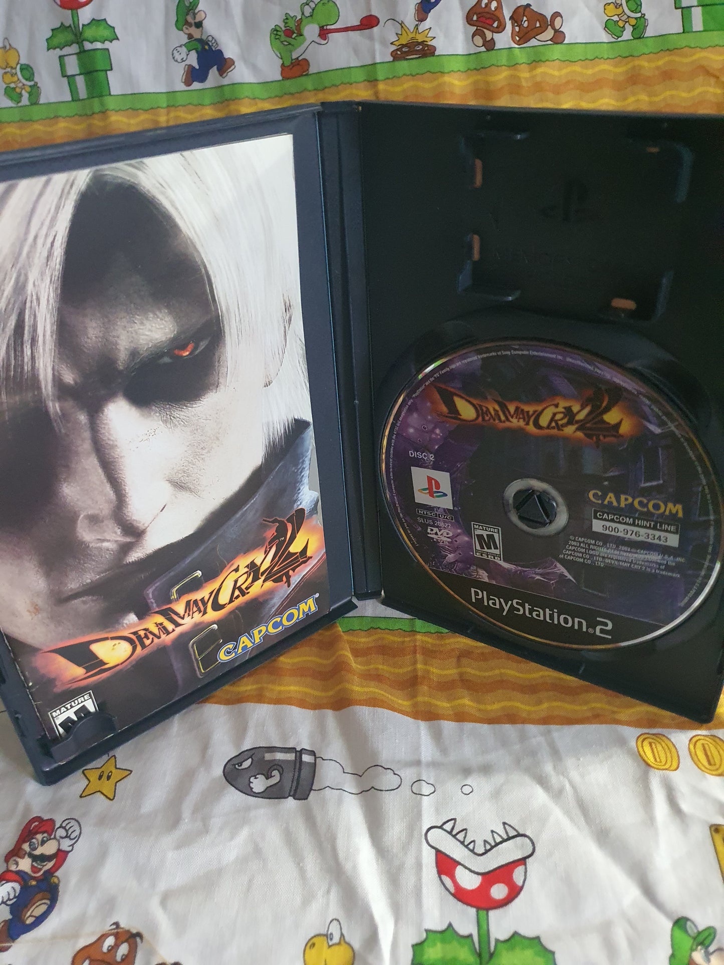 Devil May Cry 2 (Sony PlayStation 2, 2003) DMC Complete Discs Near Mint Clean