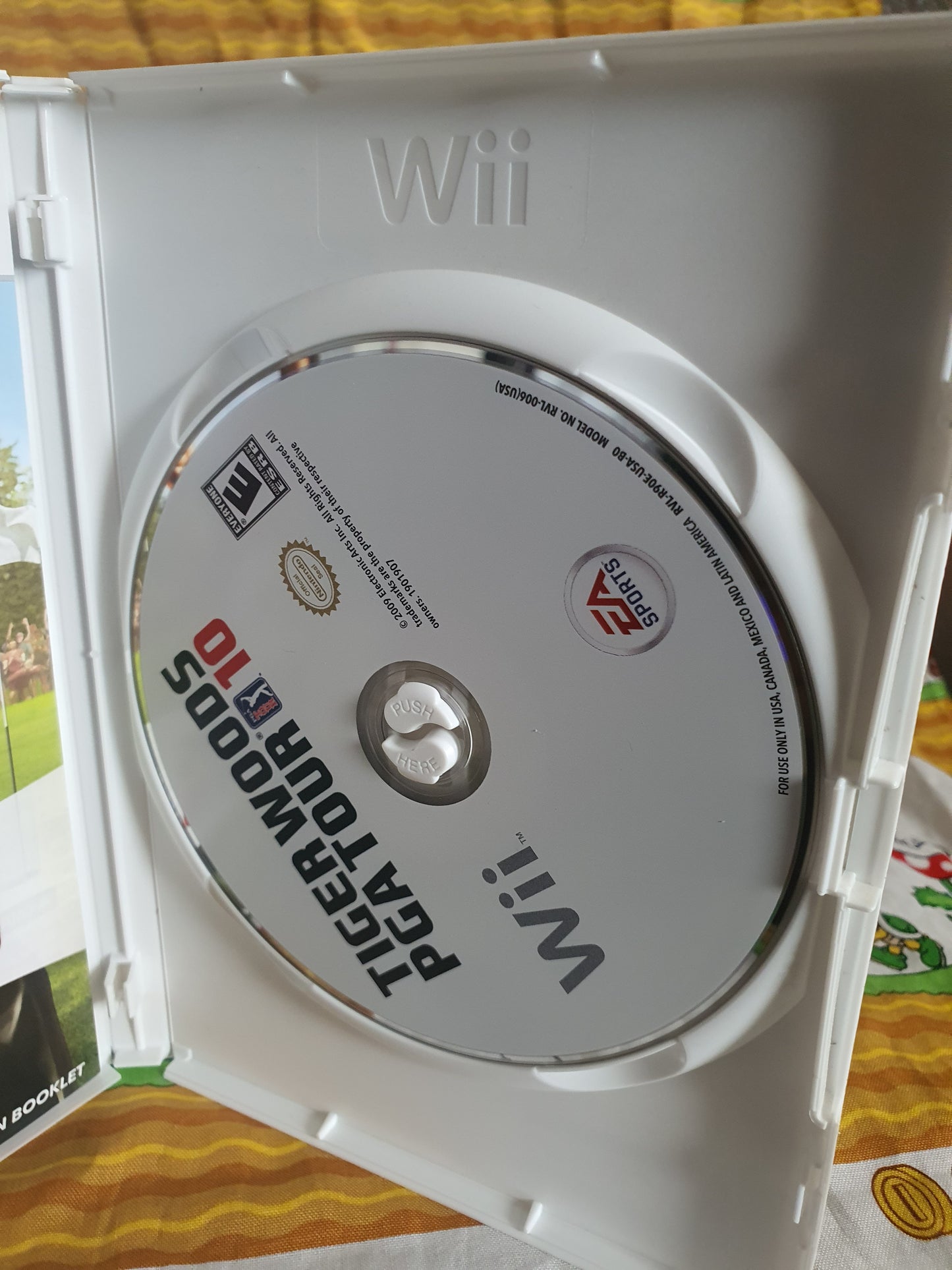 Tiger Woods PGA Tour 10 Bundle - Nintendo Wii - Motion Plus adapter - Near Mint