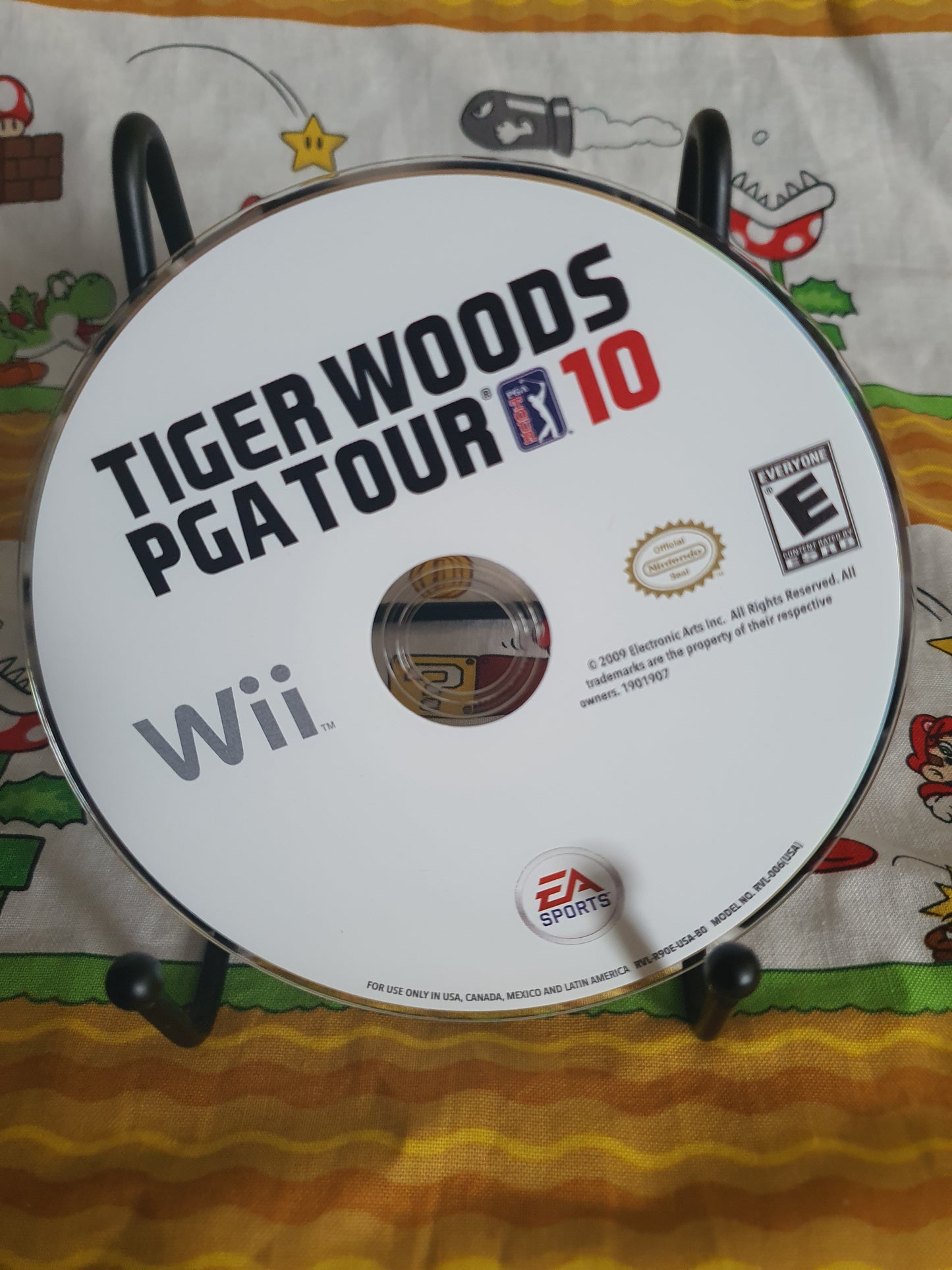 Tiger Woods PGA Tour 10 Bundle - Nintendo Wii - Motion Plus adapter - Near Mint
