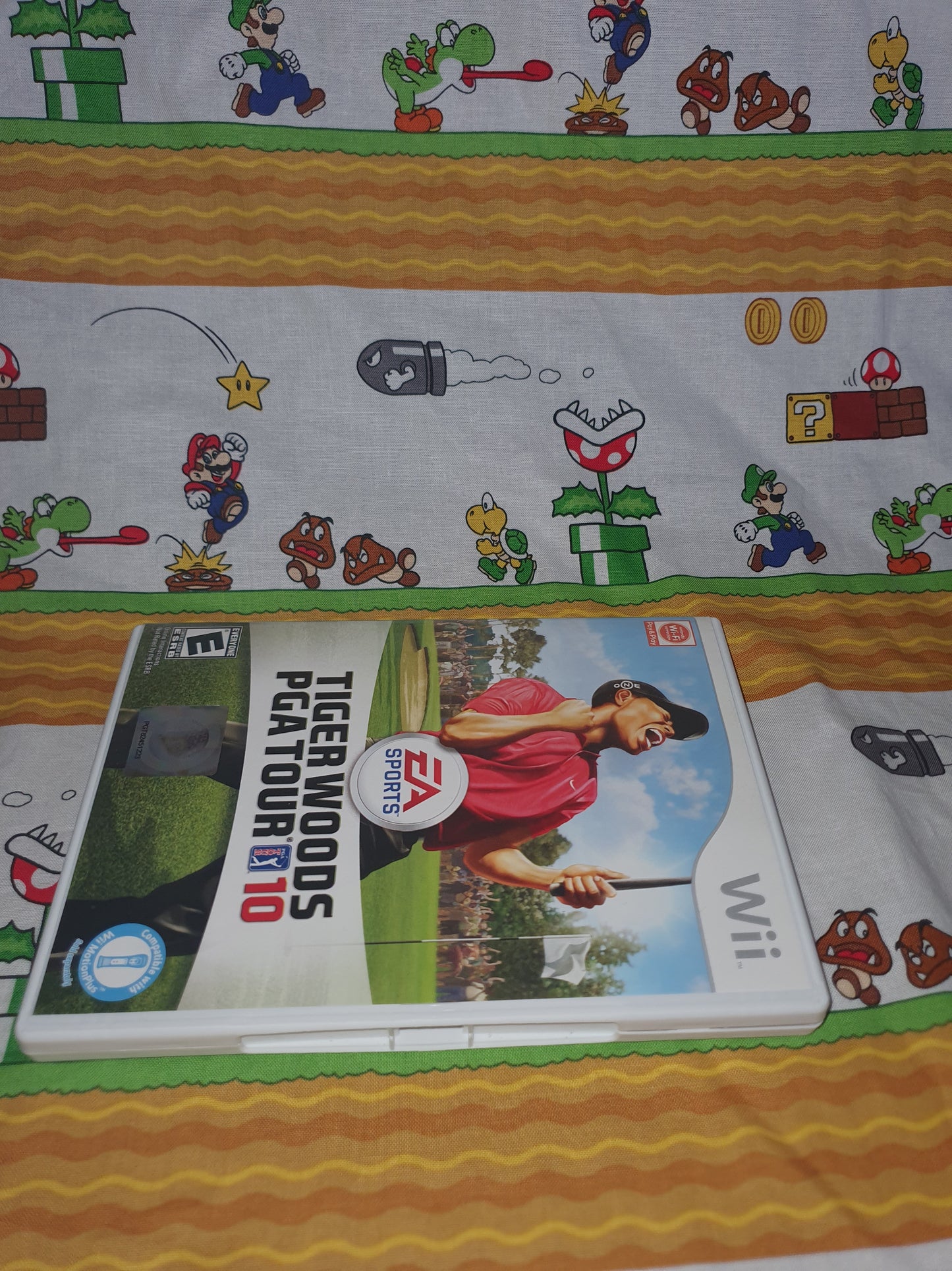 Tiger Woods PGA Tour 10 Bundle - Nintendo Wii - Motion Plus adapter - Near Mint