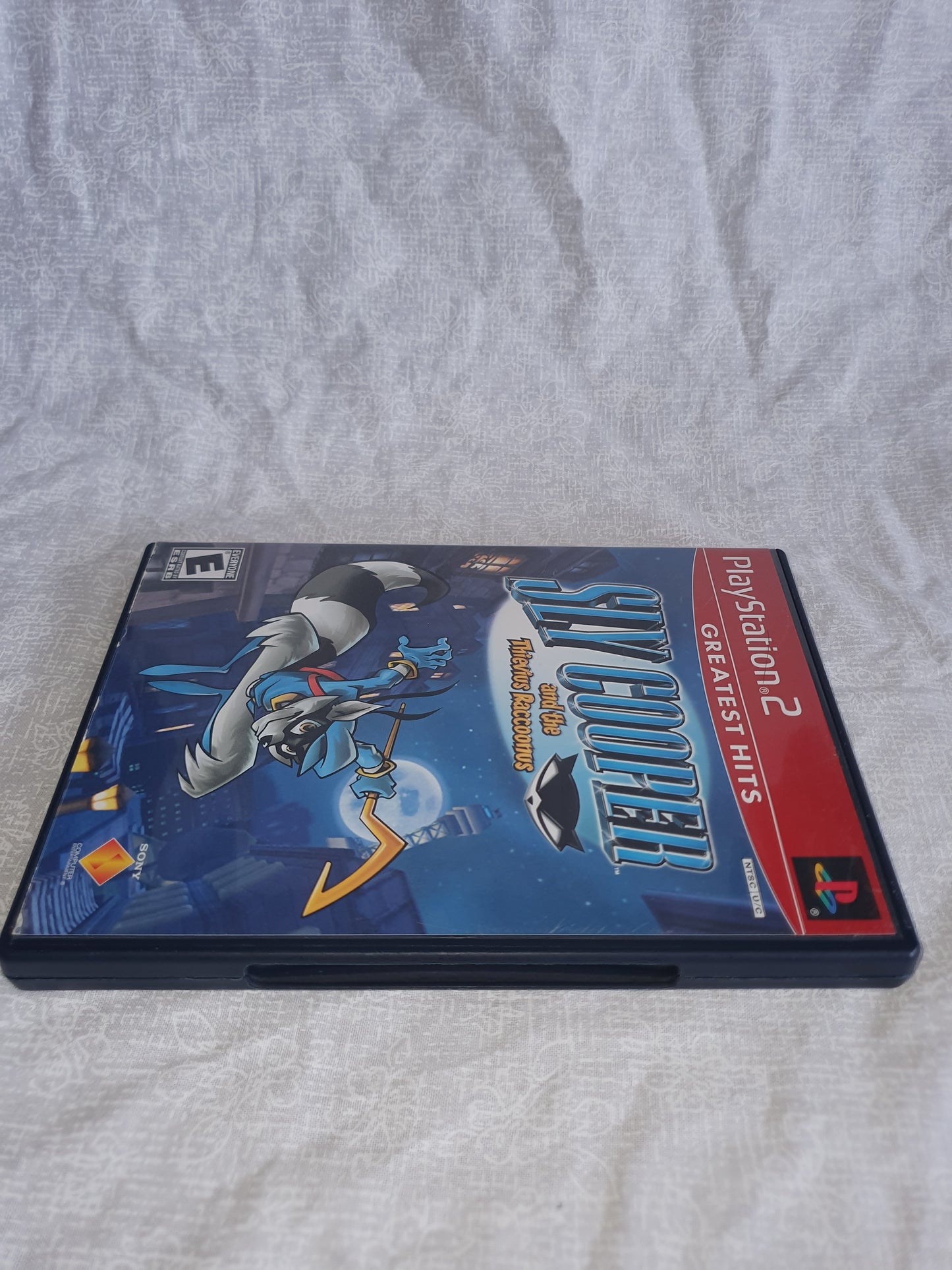 Sly Cooper And The Thievius Raccoonus (Sony PlayStation 2, 2003) Near Mint Clean