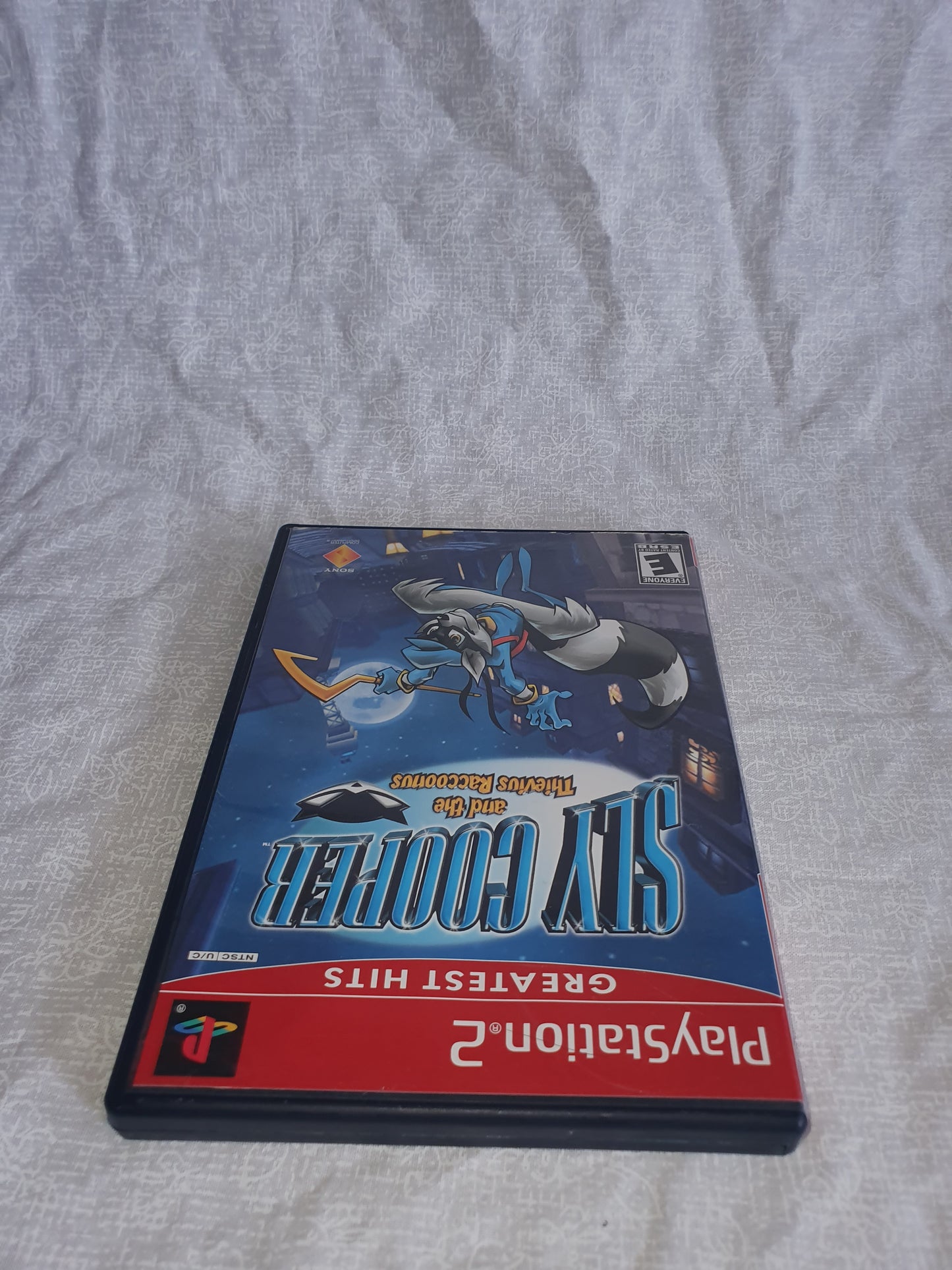 Sly Cooper And The Thievius Raccoonus (Sony PlayStation 2, 2003) Near Mint Clean