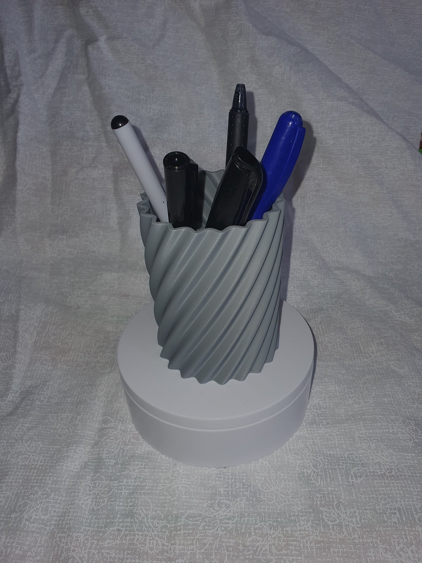 Customizable Spiral Textured Pen Pencil Makeup Brush Tool Holder Desk Table Gift