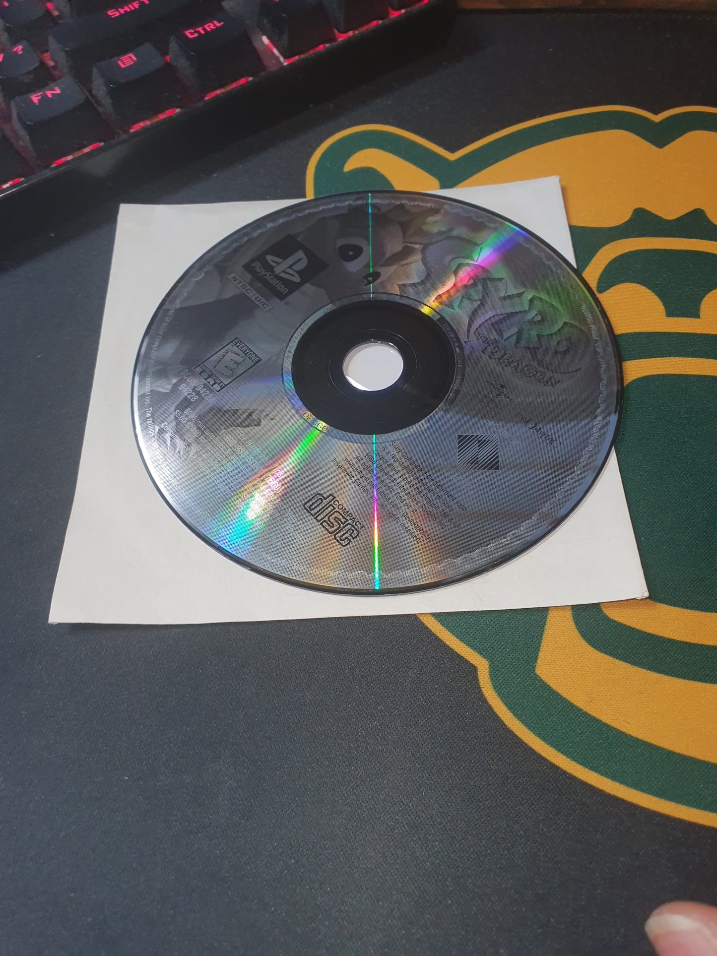 Spyro the Dragon (Sony PlayStation 1, 1999) Good Video Game Disc SCUS-94228