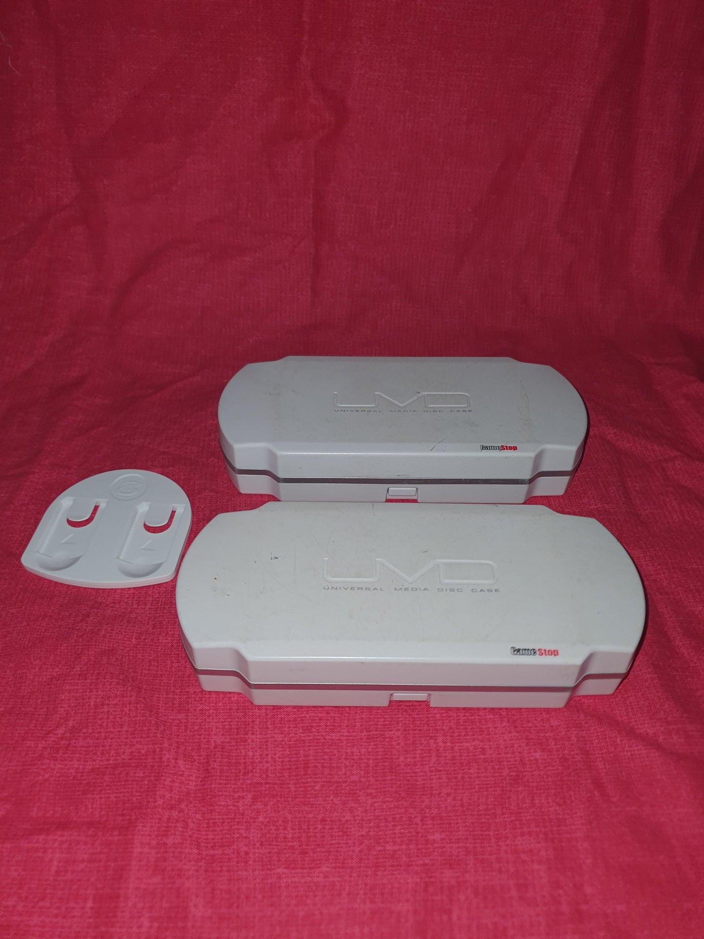 Sony PSP Hard Shell Game UMD Case 8 Game Disc Holder Organize Storage Bundle