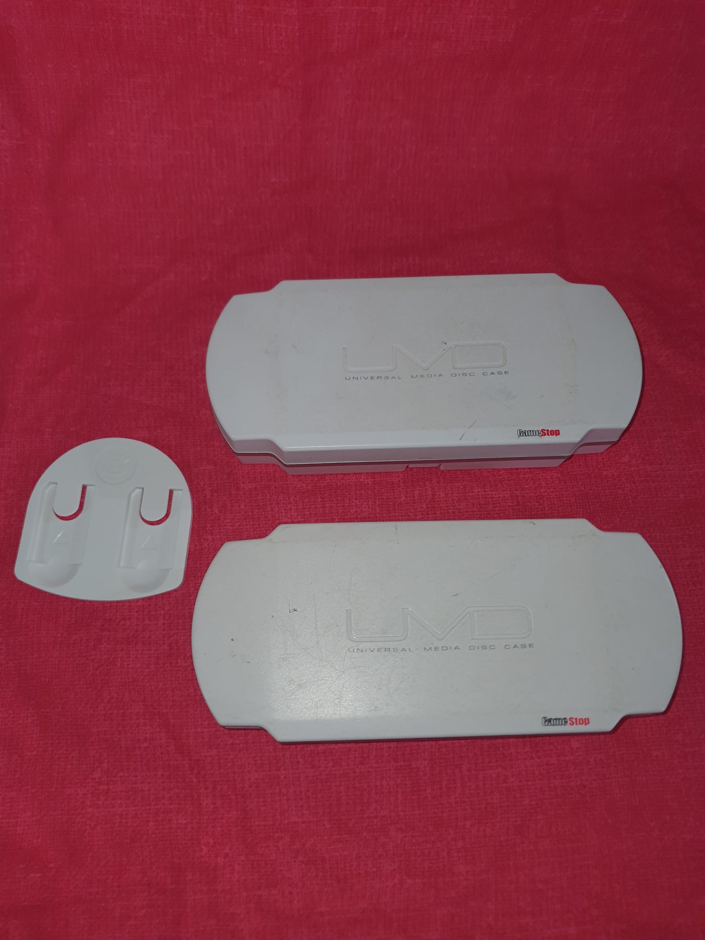 Sony PSP Hard Shell Game UMD Case 8 Game Disc Holder Organize Storage Bundle