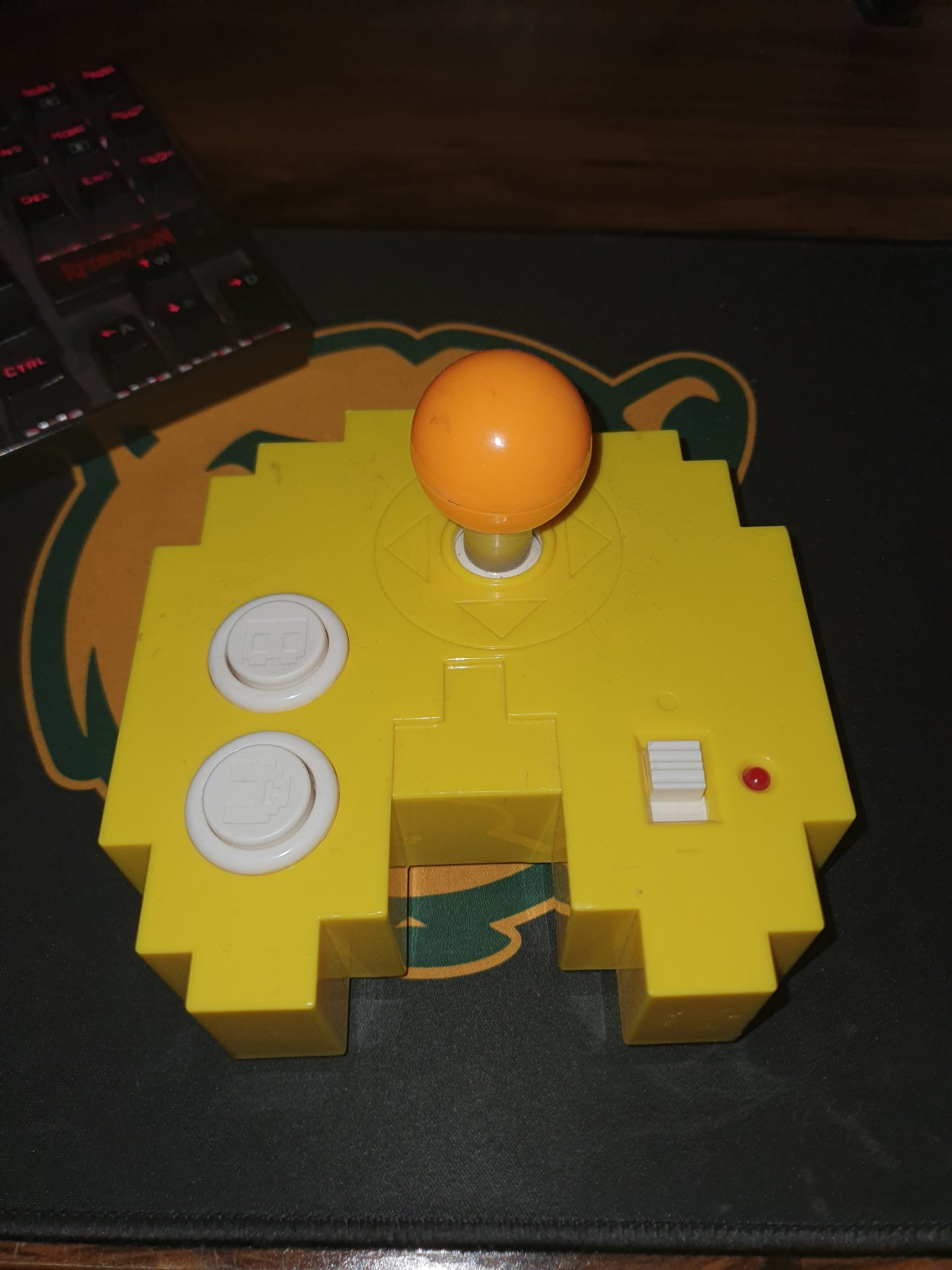 Bandai Namco Pac-Man 35th Anniversary 10-in-1 2012 Plug N' & Play TV Game System