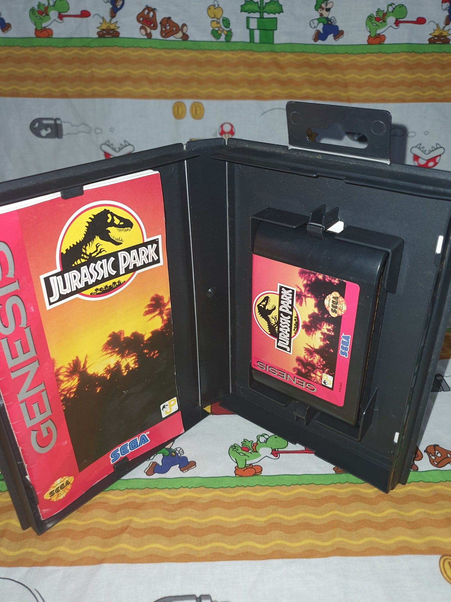 Jurassic Park Sega Genesis 1993 Complete CIB Near Mint Clean Tested Original