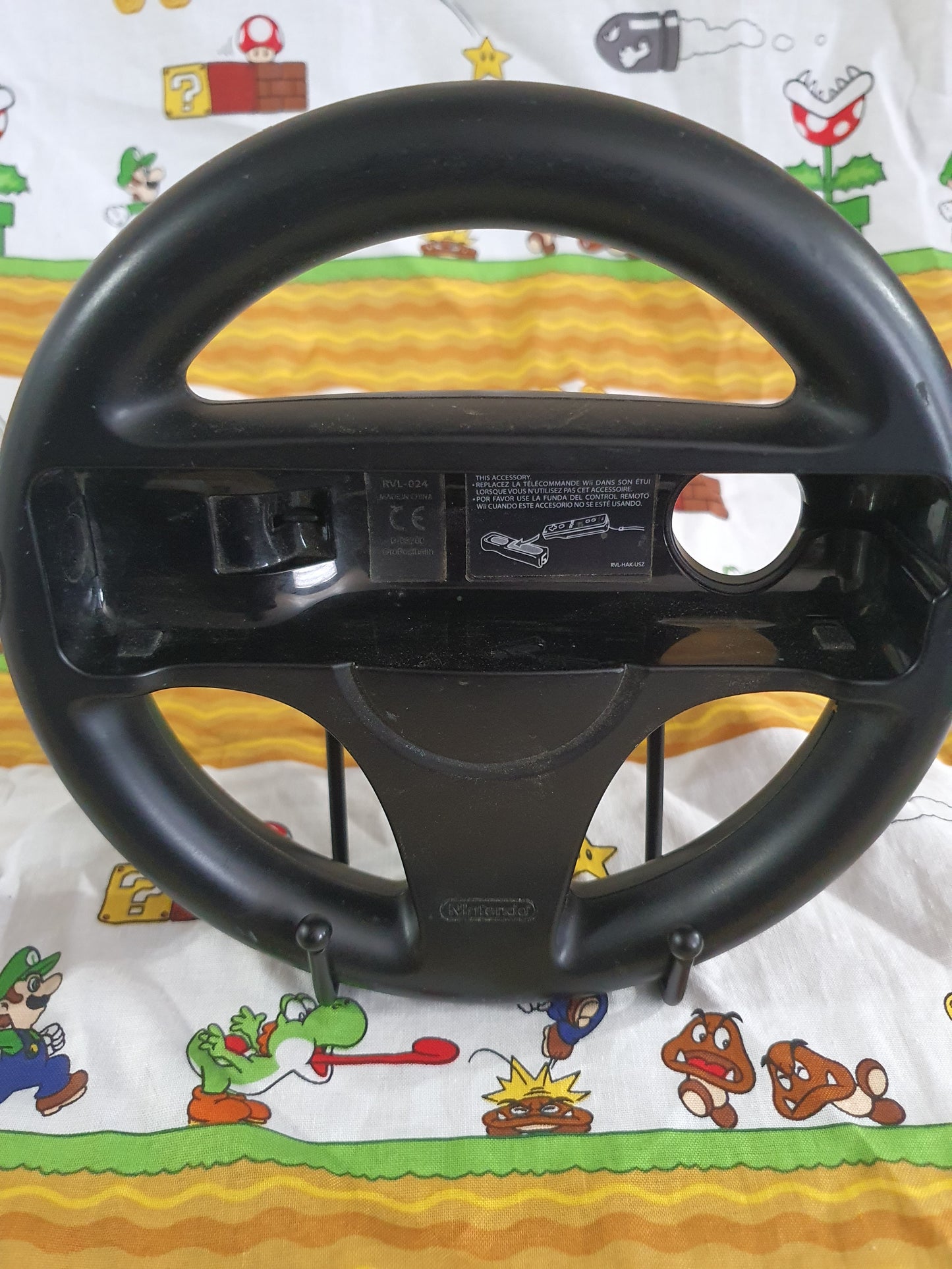 Mario Kart Bundled Wheel (Nintendo Wii, 2008) Game Disc Near Mint RVL-RMCE-USA