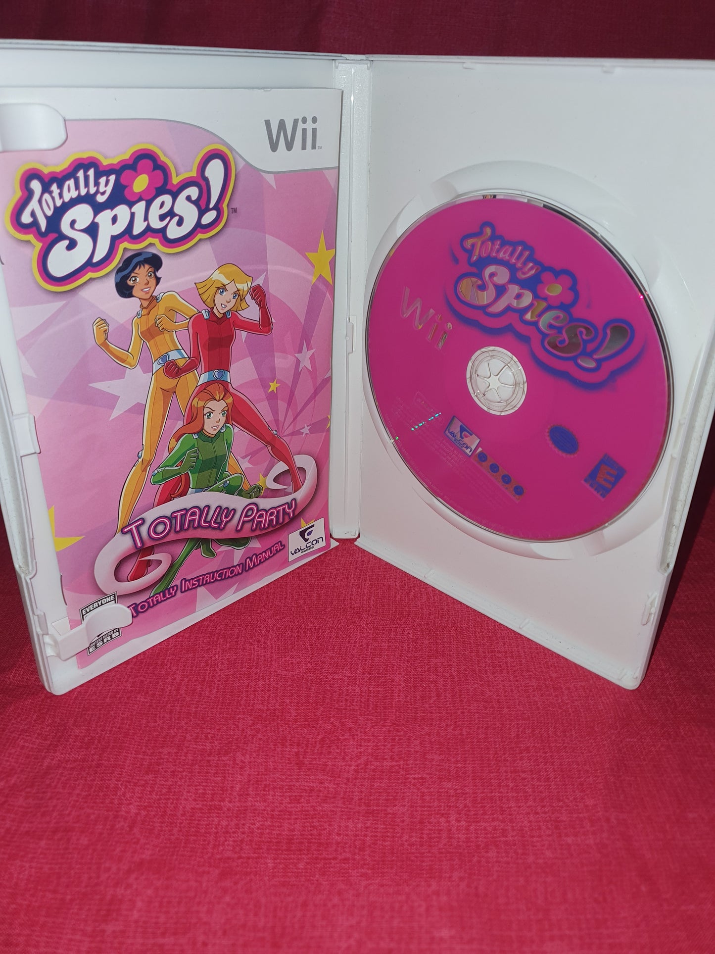 Totally Spies Totally Party (Nintendo Wii, 2009) Complete Game Disc Near Mint NM