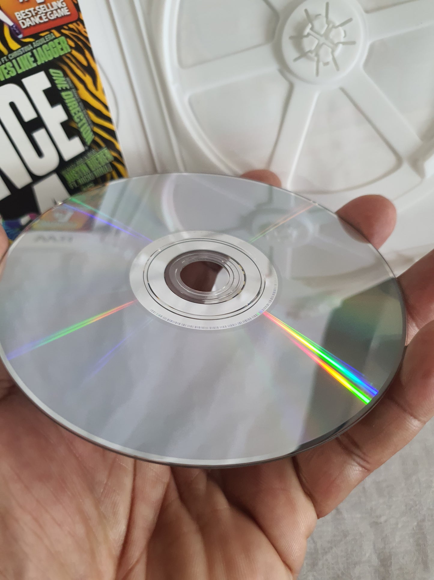 Just Dance 4 (CIB, Nintendo Wii, 2012) Complete Game Disc Near Mint Clean Tested