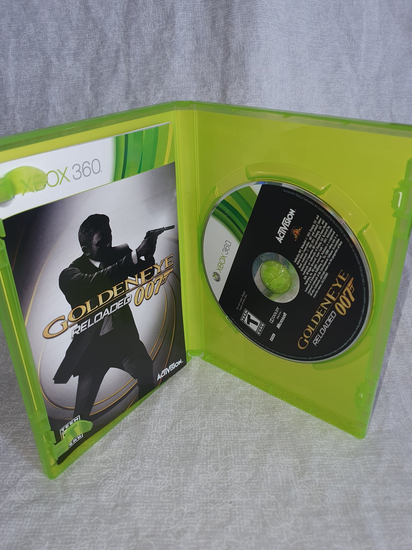 GoldenEye 007: Reloaded (Microsoft Xbox 360, 2011) Complete Videogame Near Mint