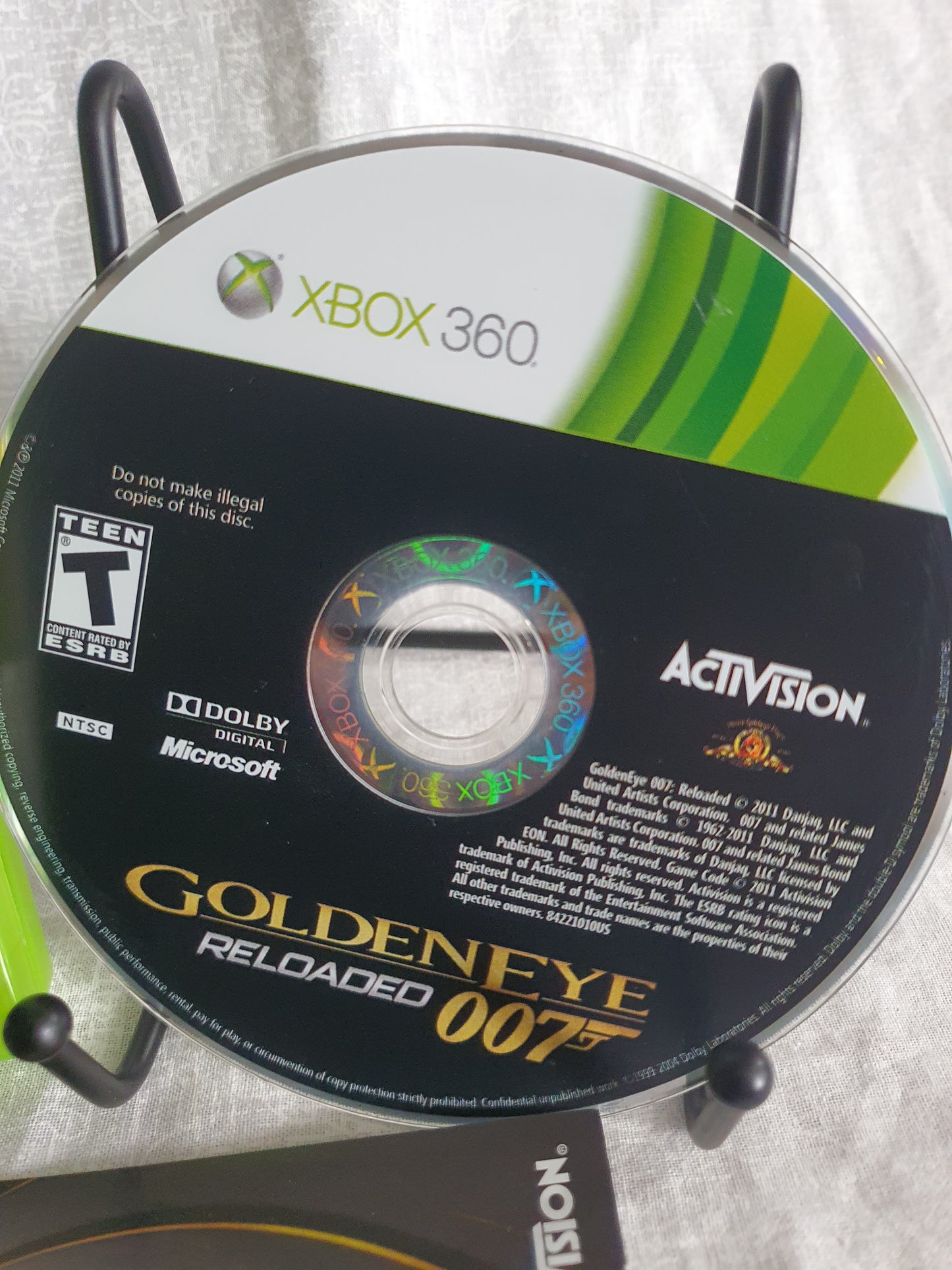 GoldenEye 007: Reloaded (Microsoft Xbox 360, 2011) Complete Videogame Near Mint