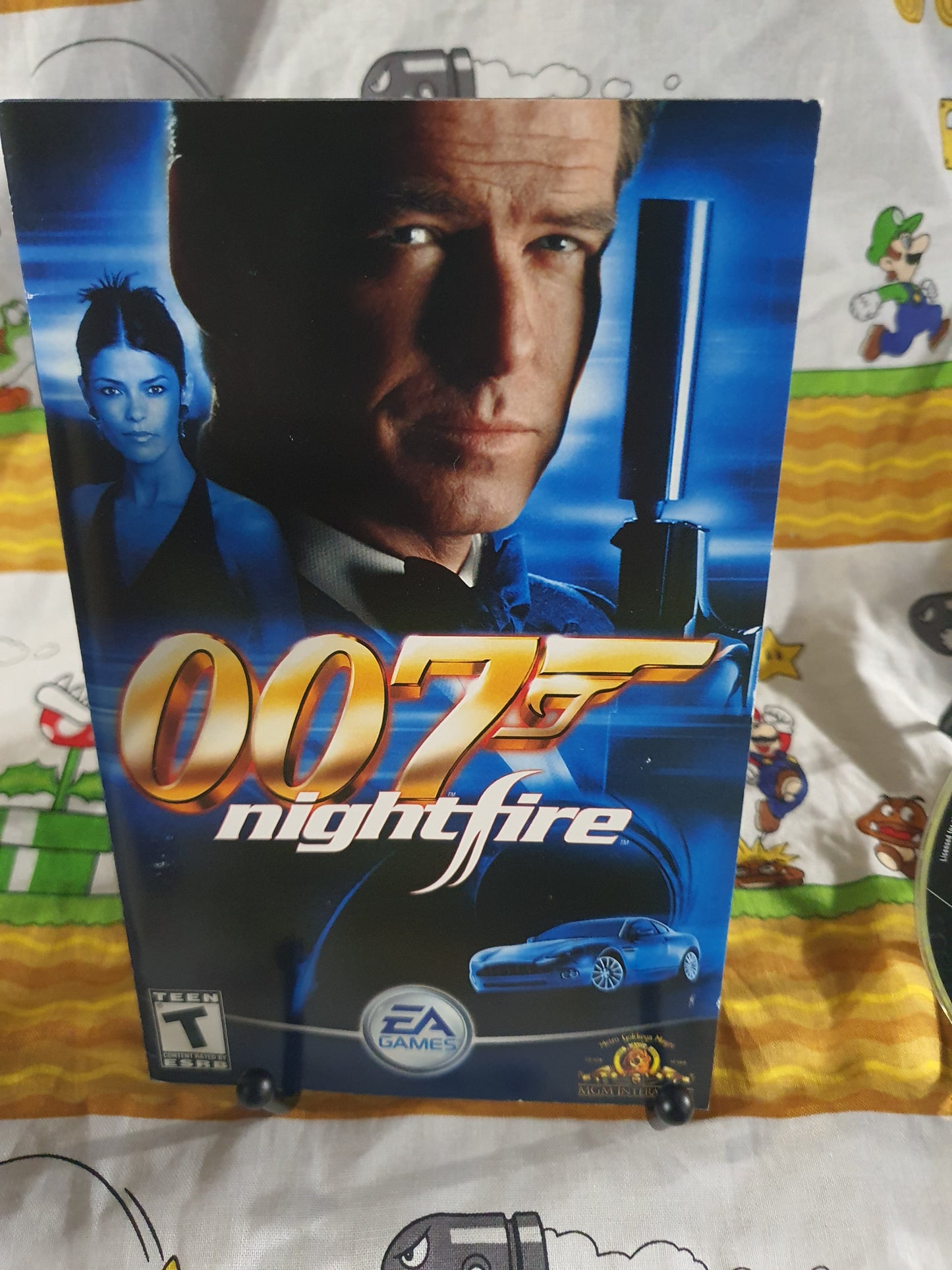 007: NightFire (Sony PlayStation 2, 2002) Complete Black Label Game Near Mint