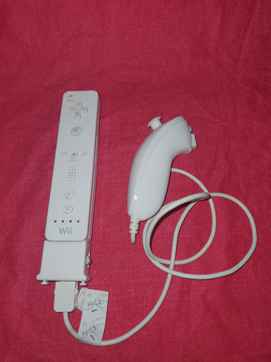 Nintendo Wii Motion Remote Controller RVL-003 Nunchuck Bundle RVL-004 RVL-025