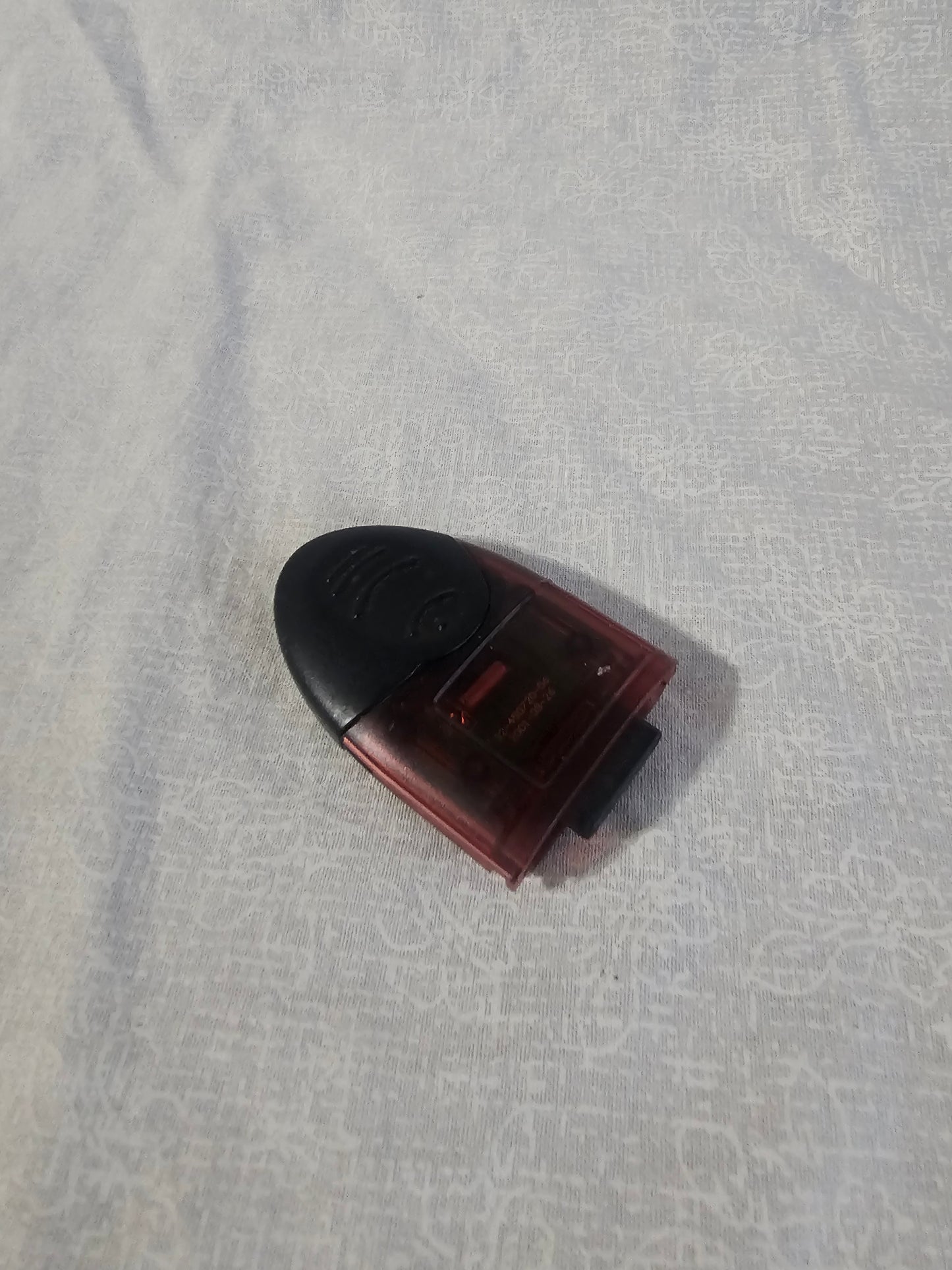 Original Microsoft XBOX Mad Catz Memory Card Unit 8MB Clear /Red Item # 4507