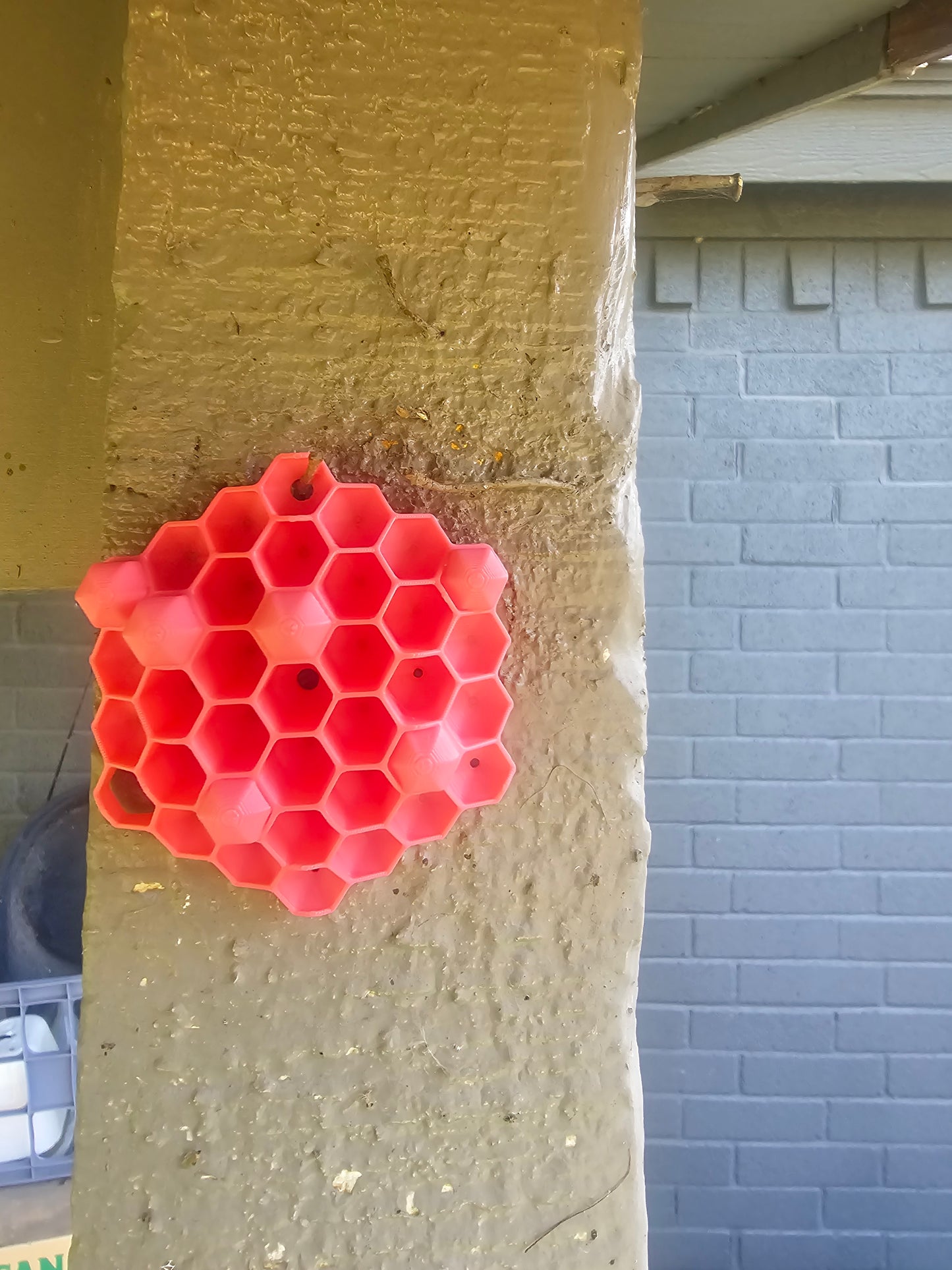 Chemical Free Wasp Nest Decoy Hornet Deterrent Outdoor Wall Mountable Pink 4 Pk