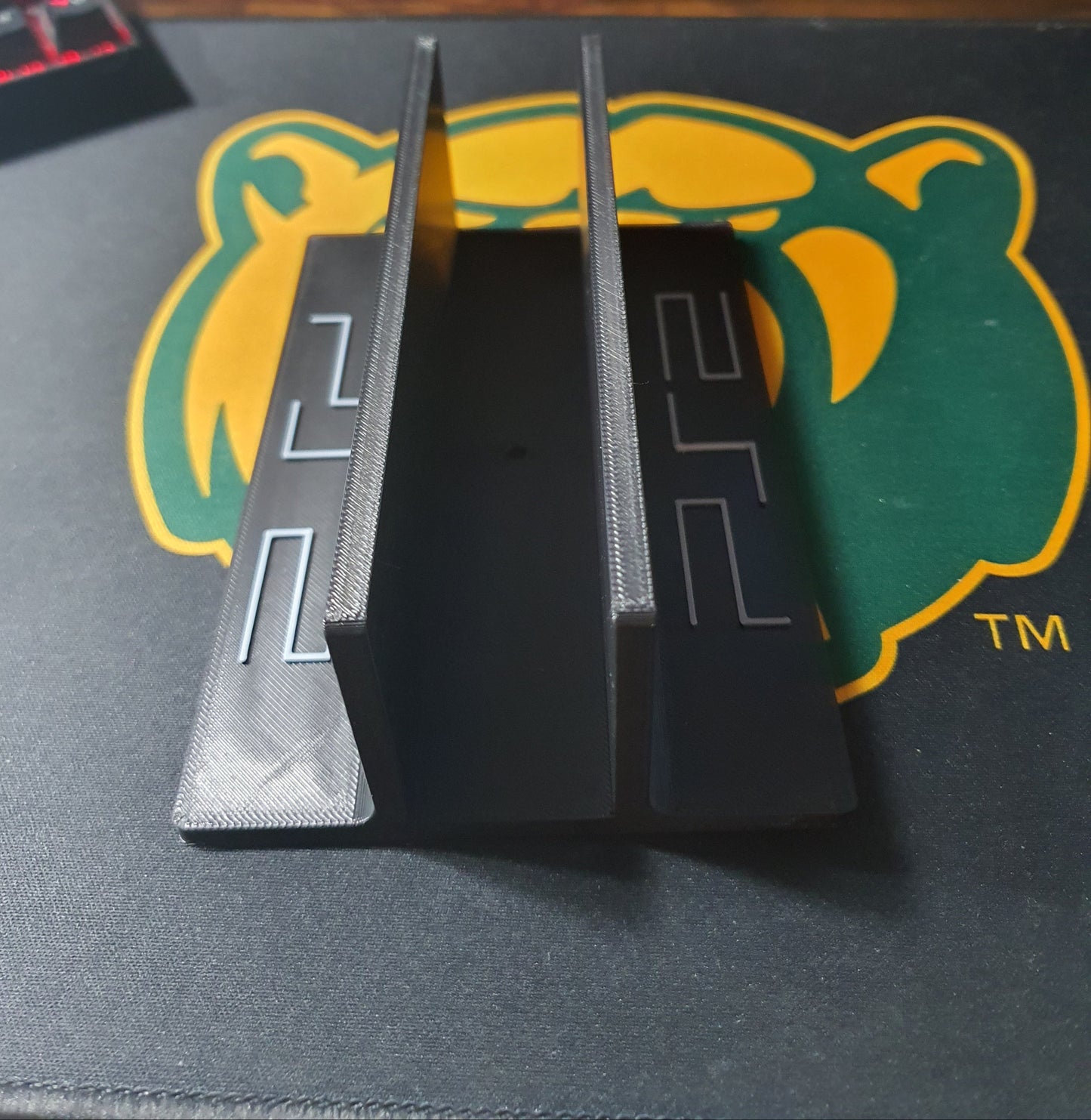 Slim PlayStation 2 vertical stand