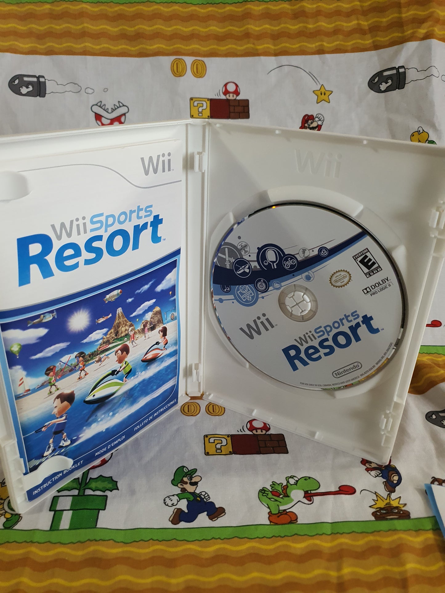 Wii Sports Resort (Nintendo Wii, 2009) Complete Clean Near Mint RVL-P-RZTE-USZ