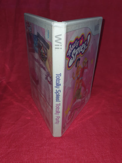 Totally Spies Totally Party (Nintendo Wii, 2009) Complete Game Disc Near Mint NM