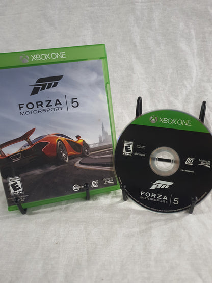 Forza Motorsport 5 (Microsoft Xbox One, 2013) Complete Game Disc Near Mint Clean