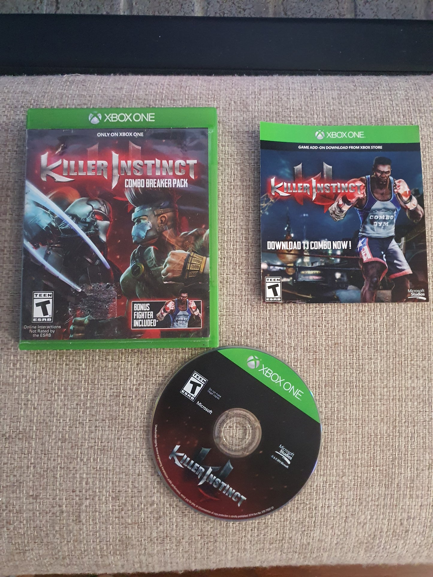 Killer Instinct: Combo Breaker Pack (Xbox One, 2014) Disk Near Mint Complete NM