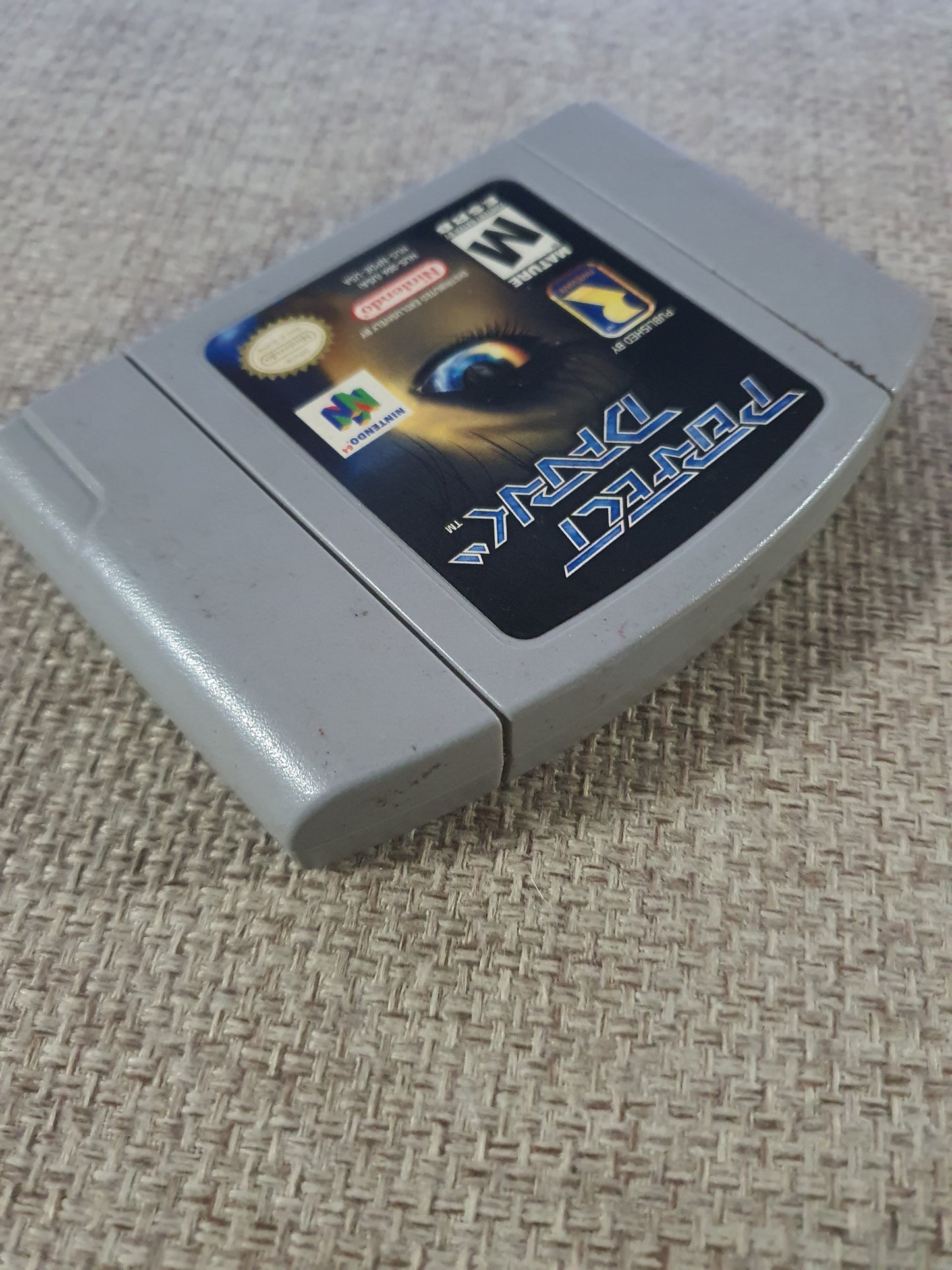 Perfect Dark (Nintendo 64, N64, 2000) Authentic Cartridge NUS-NPDE-USA NUS-006