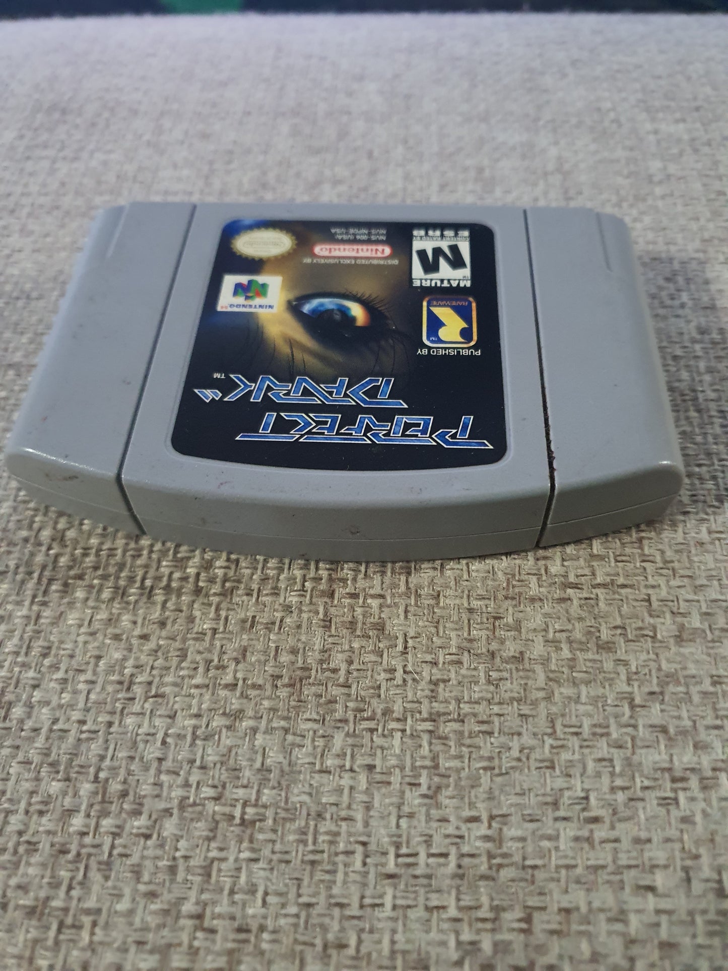 Perfect Dark (Nintendo 64, N64, 2000) Authentic Cartridge NUS-NPDE-USA NUS-006