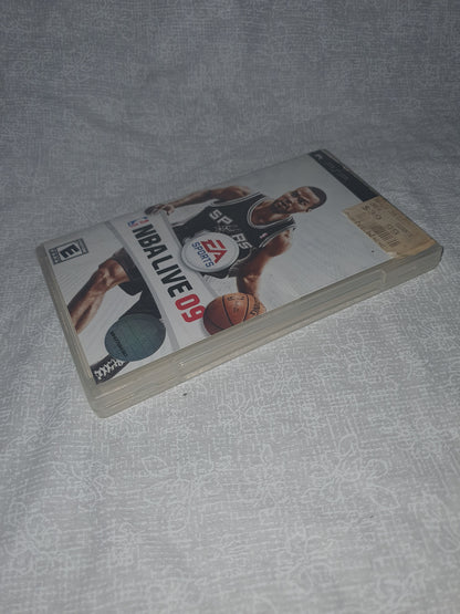 NBA Live 09 (Sony PSP, 2008) Playstation Portable CIB Complete Tony Parker VG