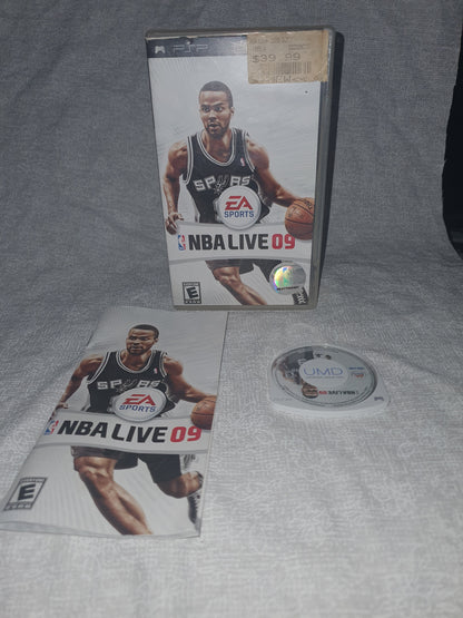 NBA Live 09 (Sony PSP, 2008) Playstation Portable CIB Complete Tony Parker VG