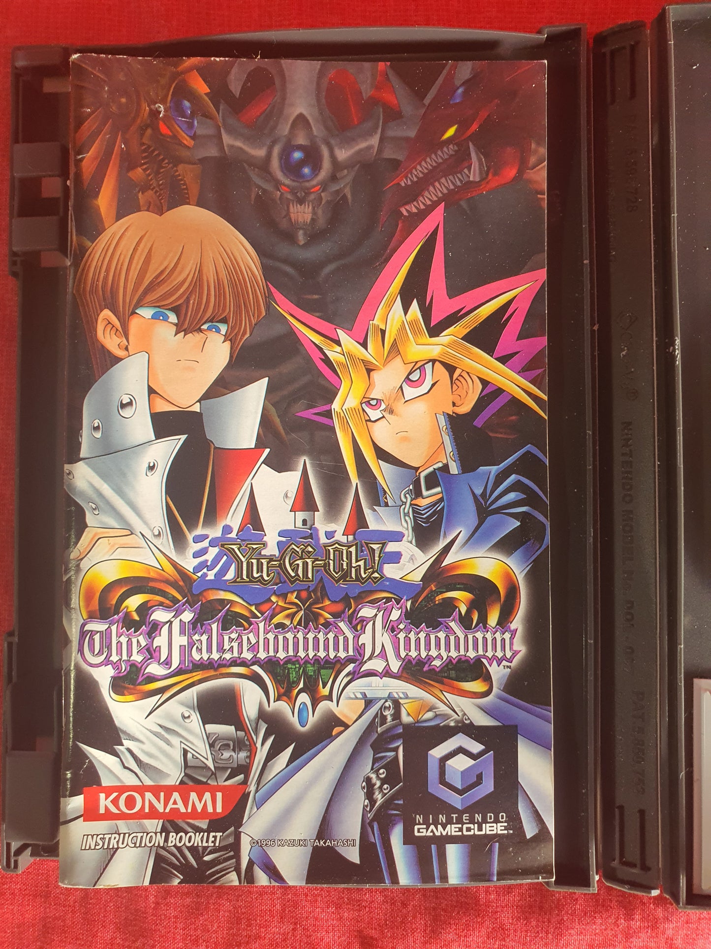 Yu-Gi-Oh The Falsebound Kingdom (Nintendo GameCube, 2003) CIB Complete Manual