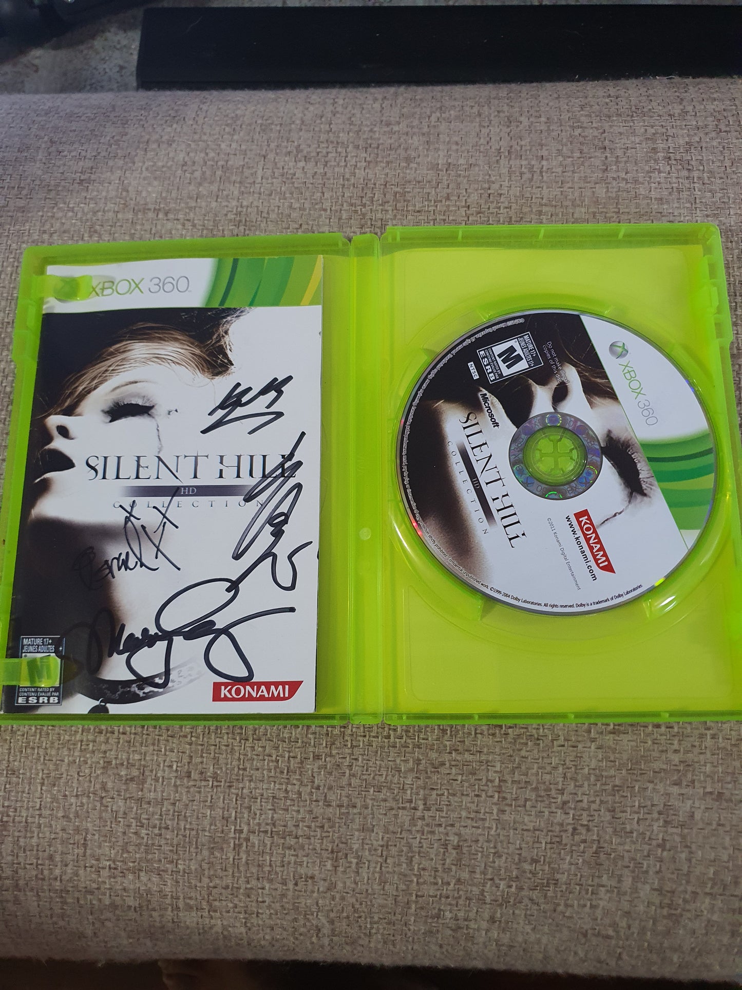 Silent Hill HD Collection Xbox 360 One Series X Game Manual Complete CIB 30133