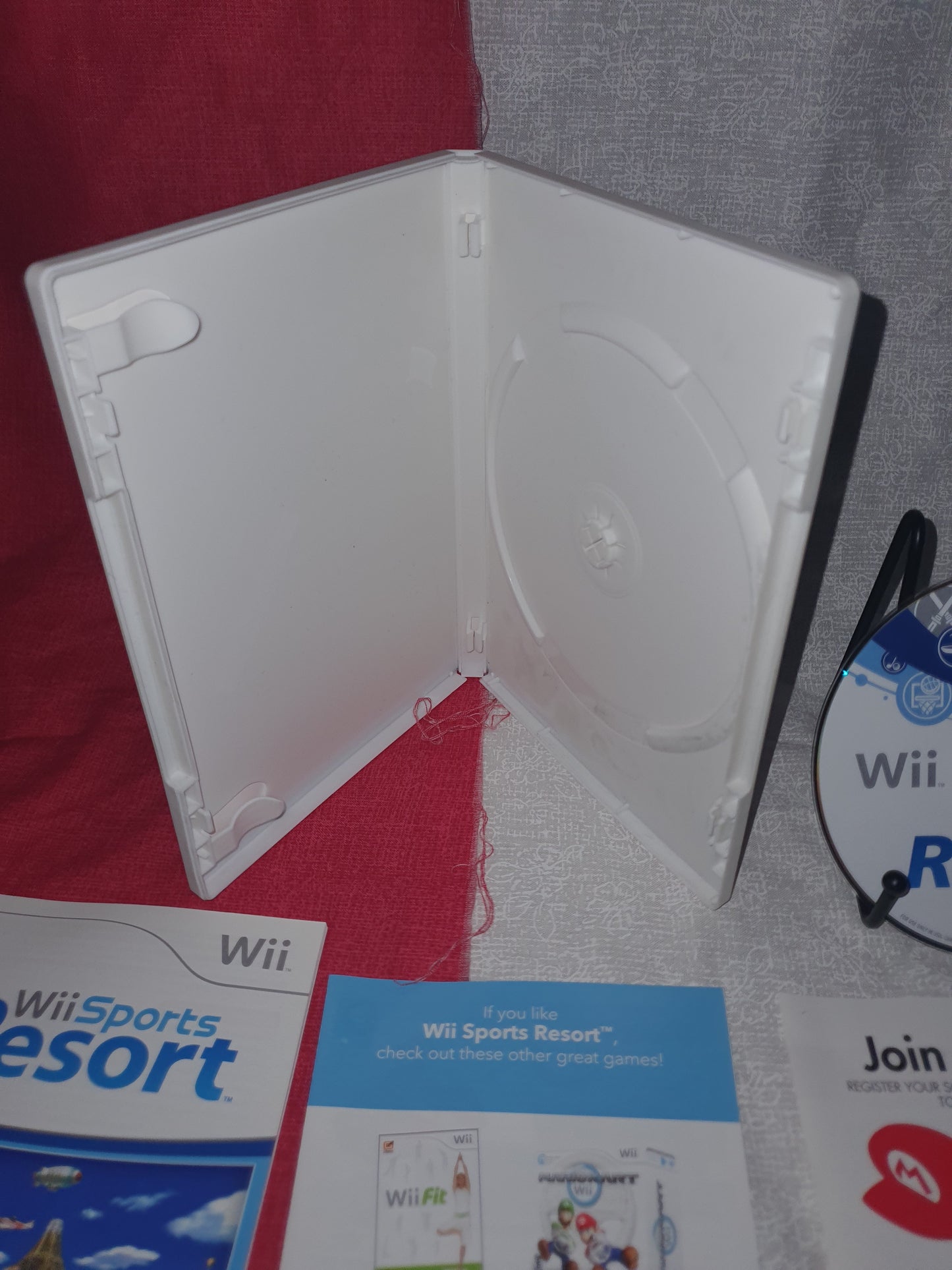 Wii Sports Resort (Nintendo Wii, 2009) Complete Clean Very Good RVL-P-RZTE-USZ