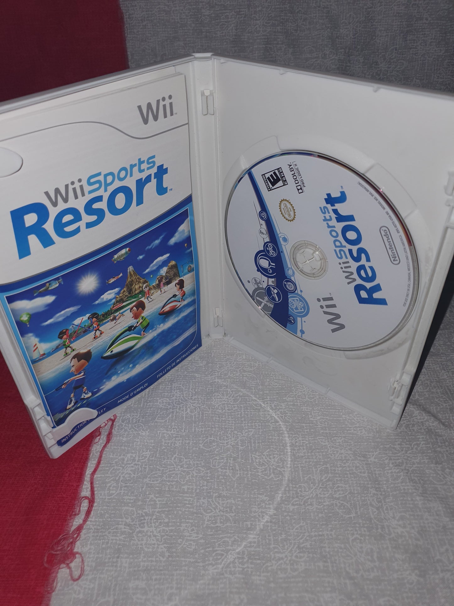 Wii Sports Resort (Nintendo Wii, 2009) Complete Clean Very Good RVL-P-RZTE-USZ