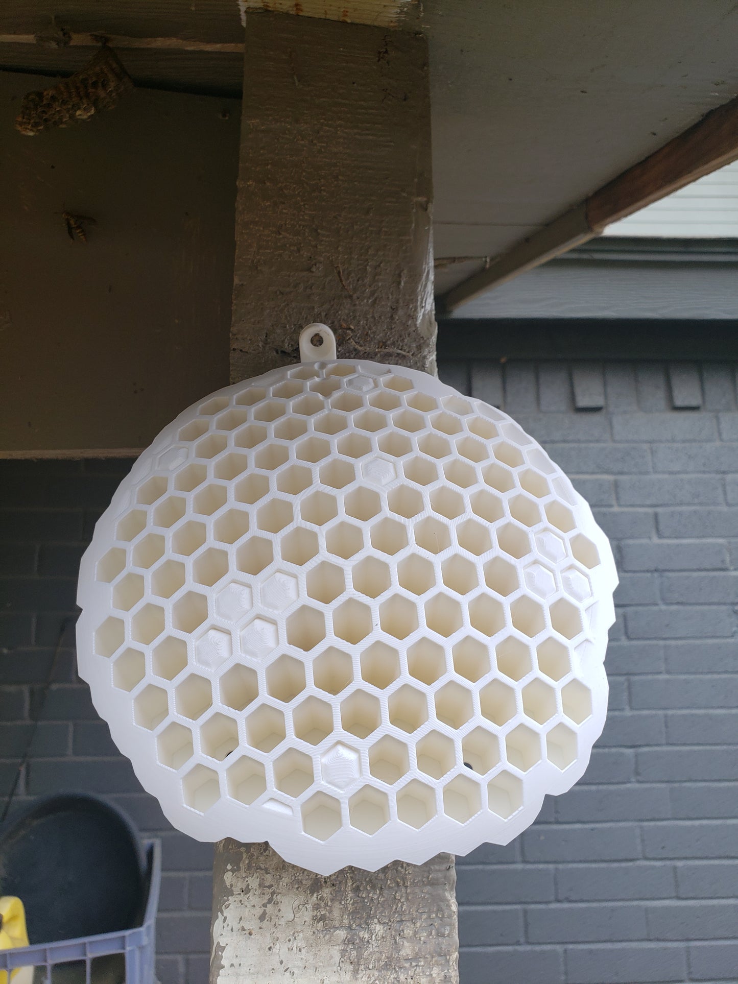 Outdoor Chemical Free Wasp Nest Decoy Hornet Deterrent White Wall Mountable For Home Garden Rental Events Deter Pests