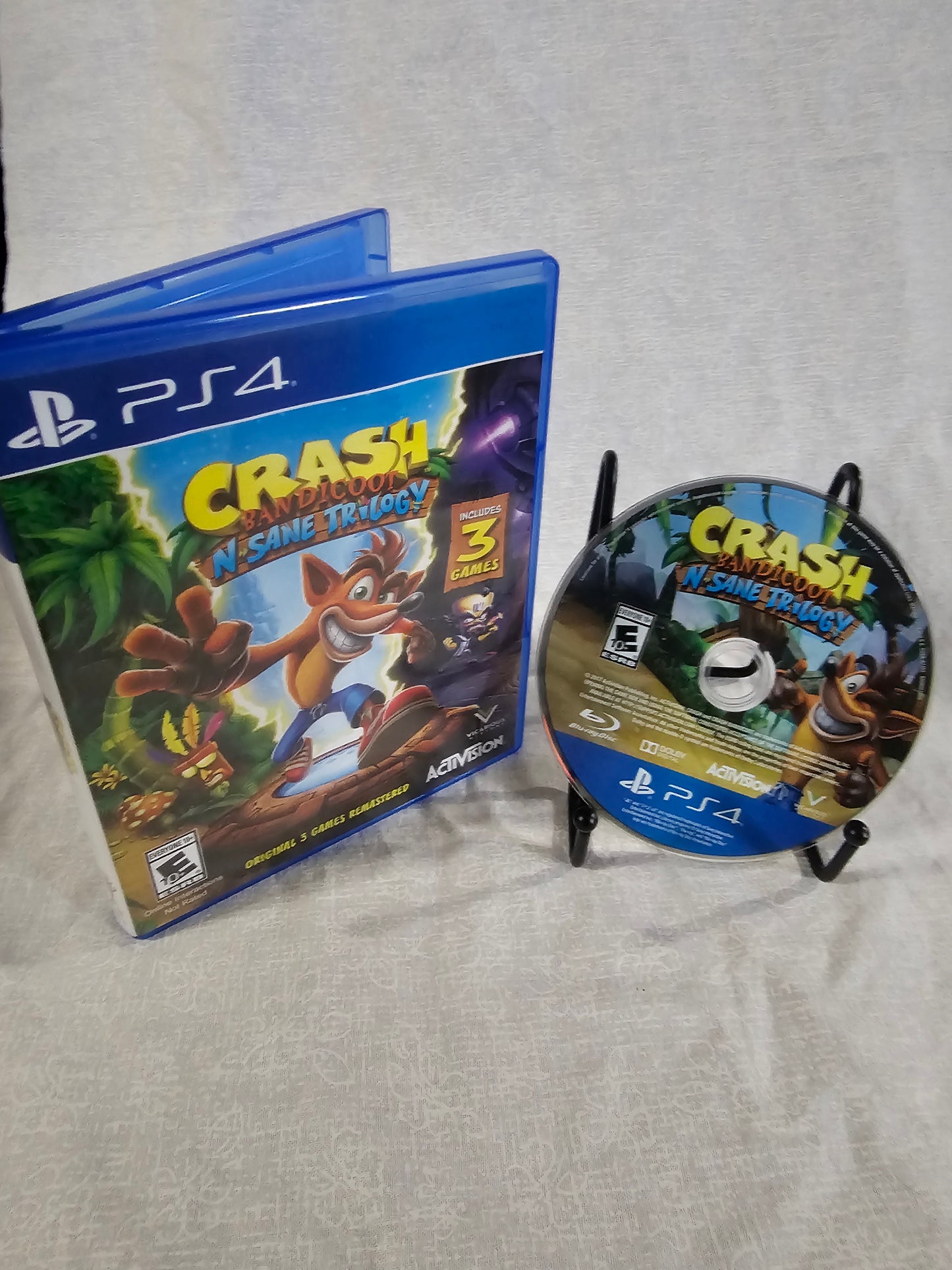 Crash Bandicoot N Sane Trilogy PlayStation 4, 2017 Complete Near Mint CUSA-07402