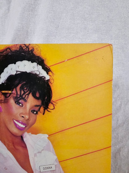 Donna Summer – She Works Hard For The Money (Record, 1983) 812 265-1 M-1 Vinyl