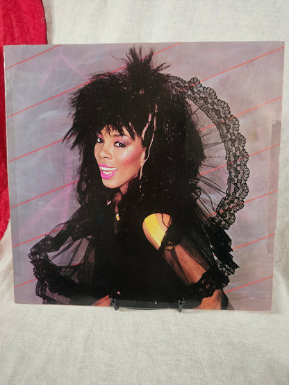 Donna Summer – She Works Hard For The Money (Record, 1983) 812 265-1 M-1 Vinyl