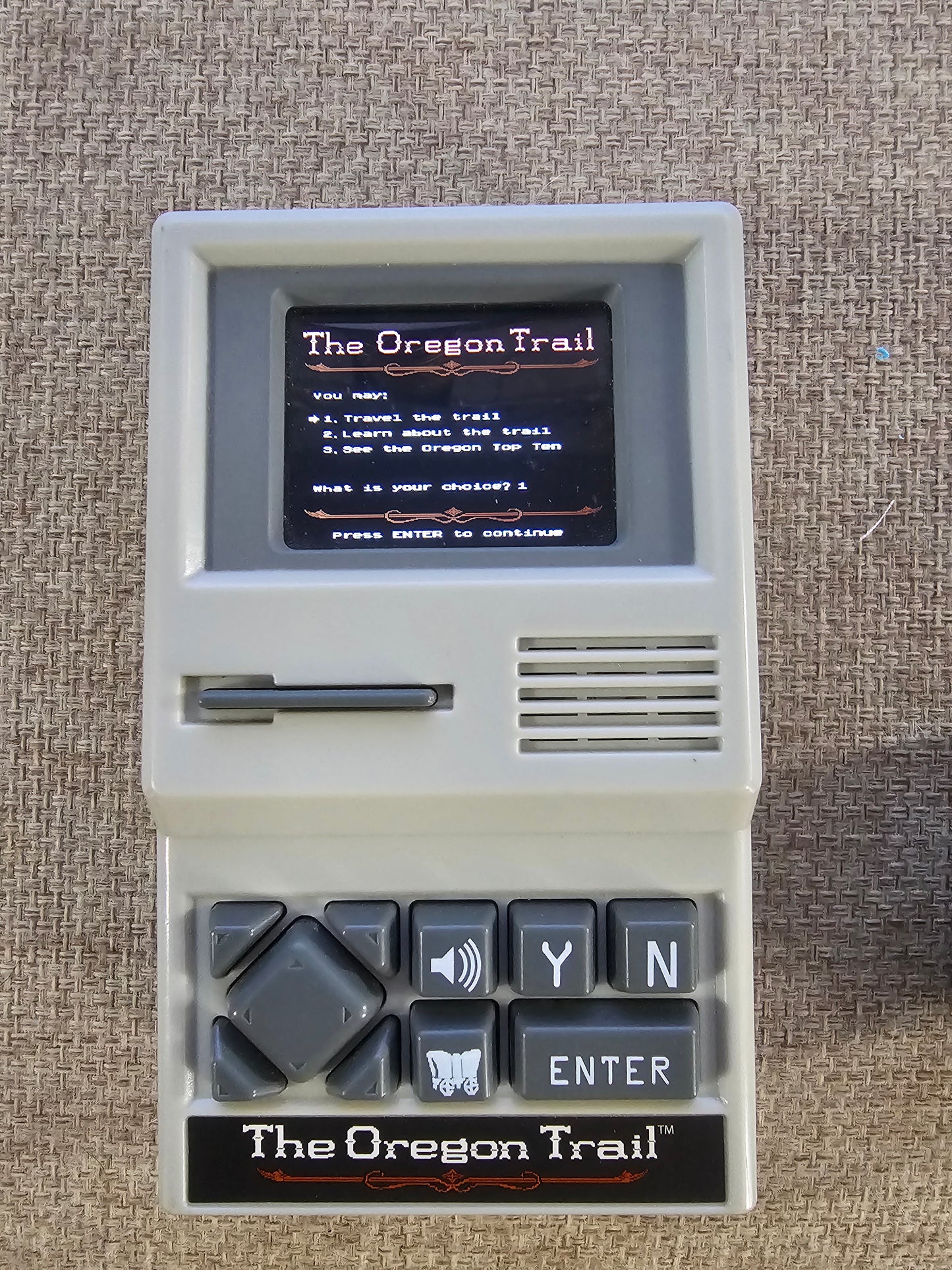 THE OREGON TRAIL Electronic Handheld Retro Classic Computer Video Game Tested