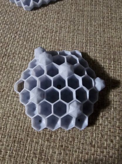 Chemical Free Wasp Nest Decoy Hornet Deterrent Off White Gray Pack of 4