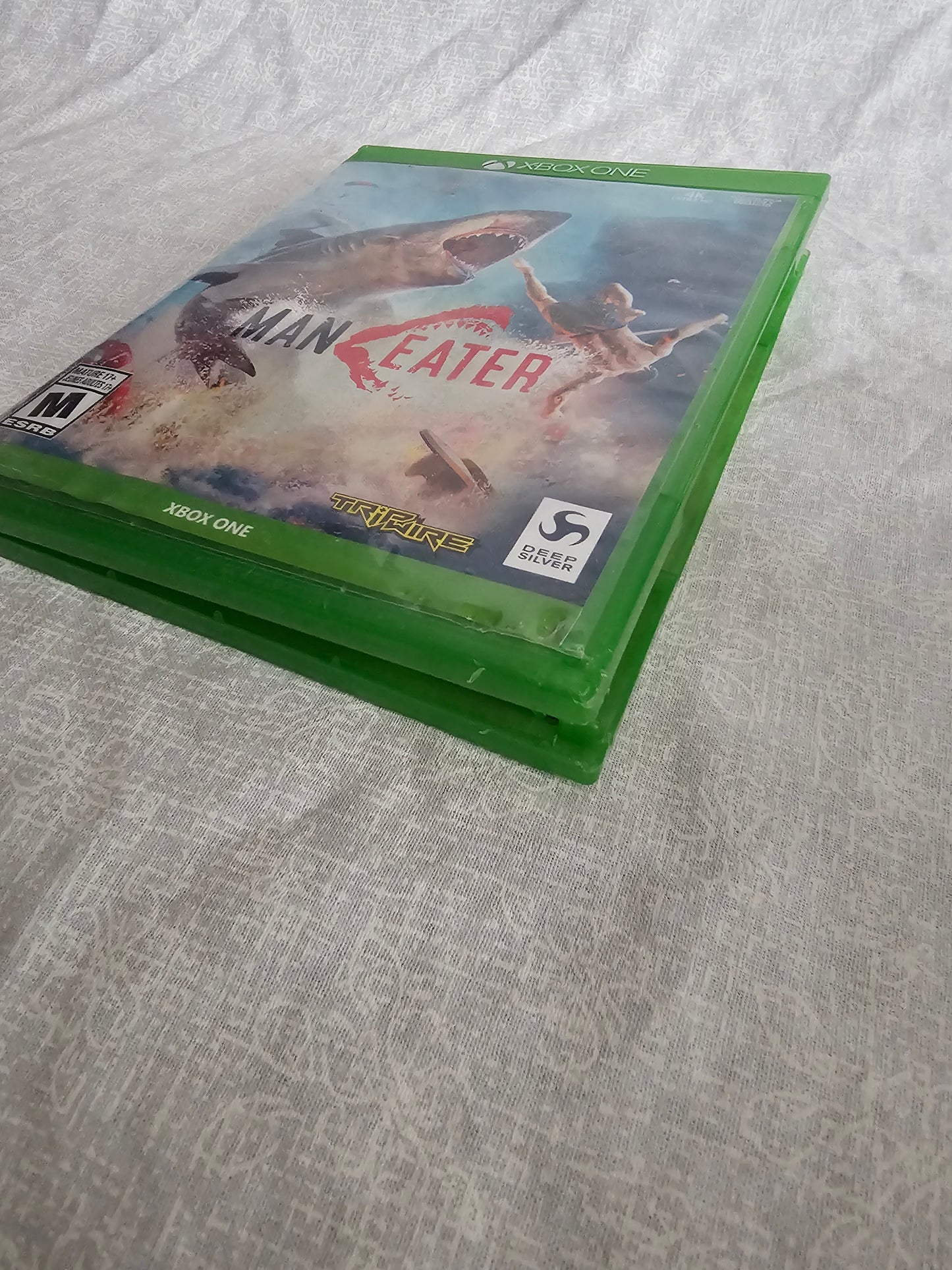 Maneater (Microsoft Xbox One, 2020) Complete CIB Disc Near Mint