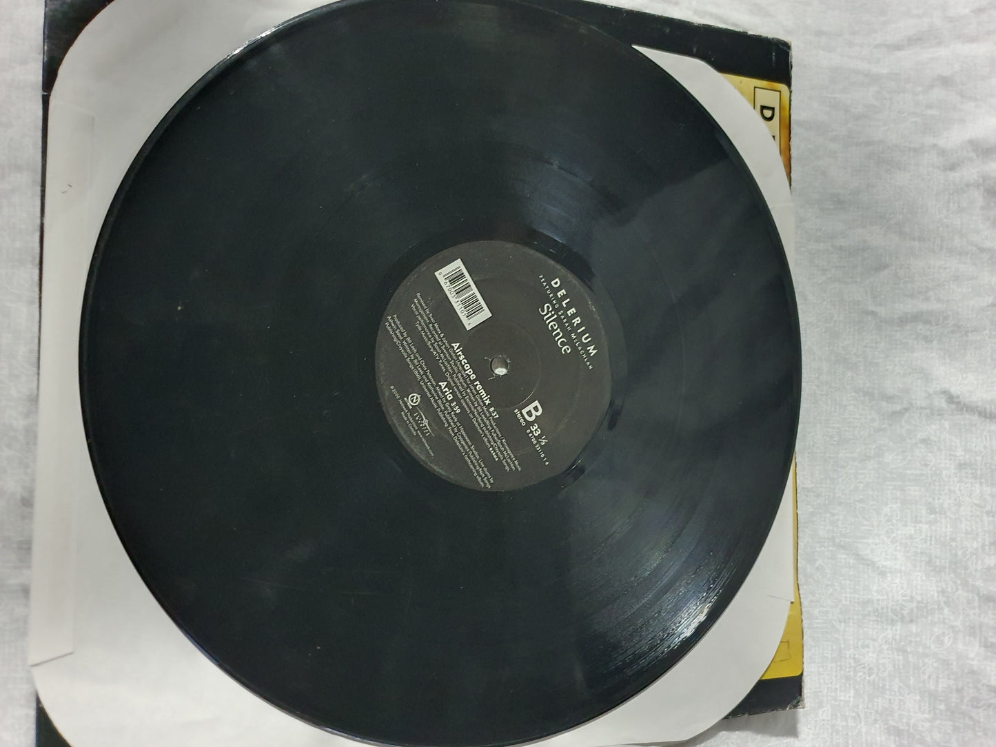 DELERIUM FT. SARAH MCLACHLAN: silence NETTWERK 12" Single 33 RPM VG+/VG+ Aria 067003311014