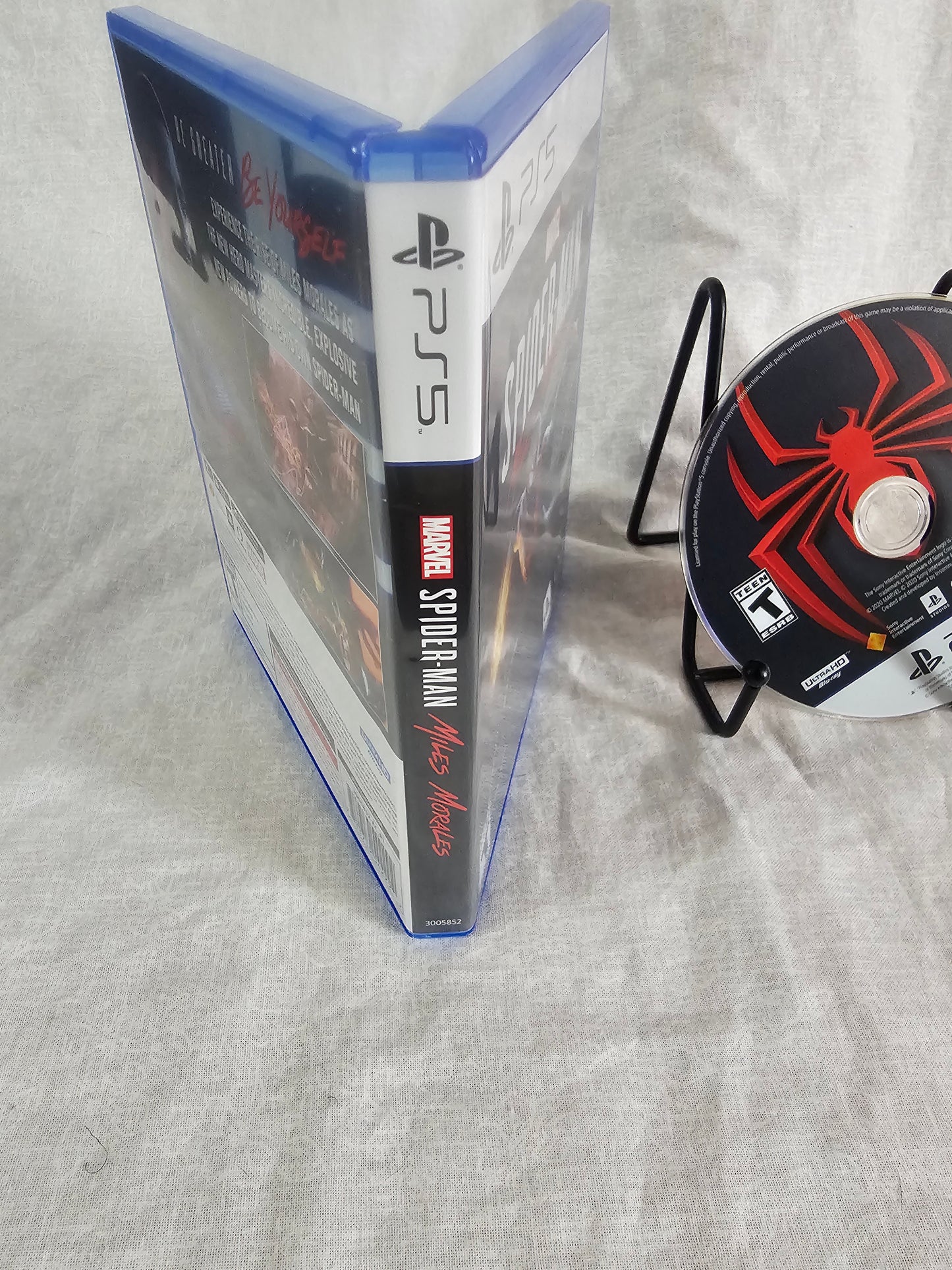 Marvel Spiderman: Miles Morales (Sony PlayStation 5, 2020) Complete Near Mint