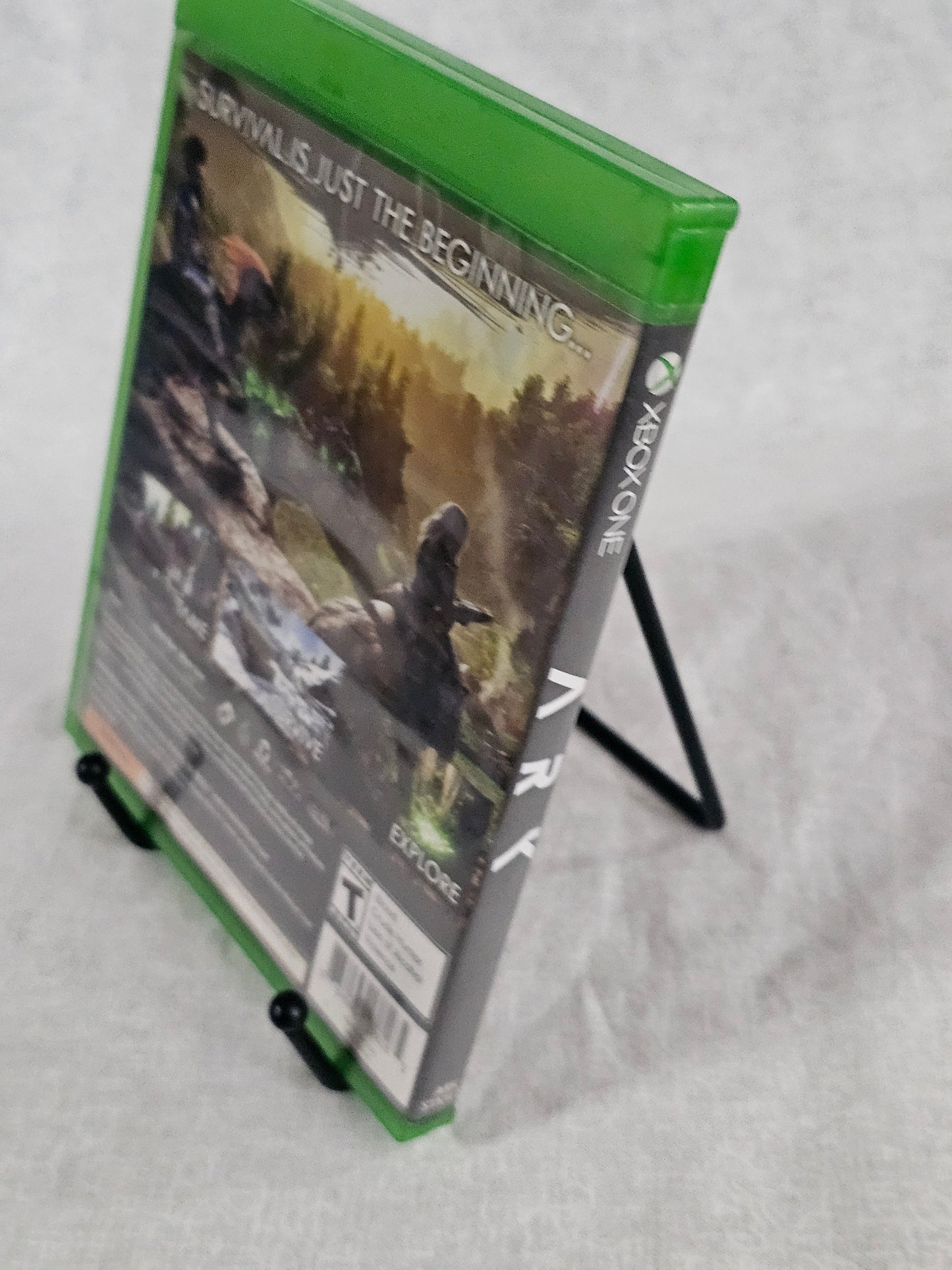 Ark: Survival Evolved (Xbox One, 2017) Complete Excellent Disc CIB