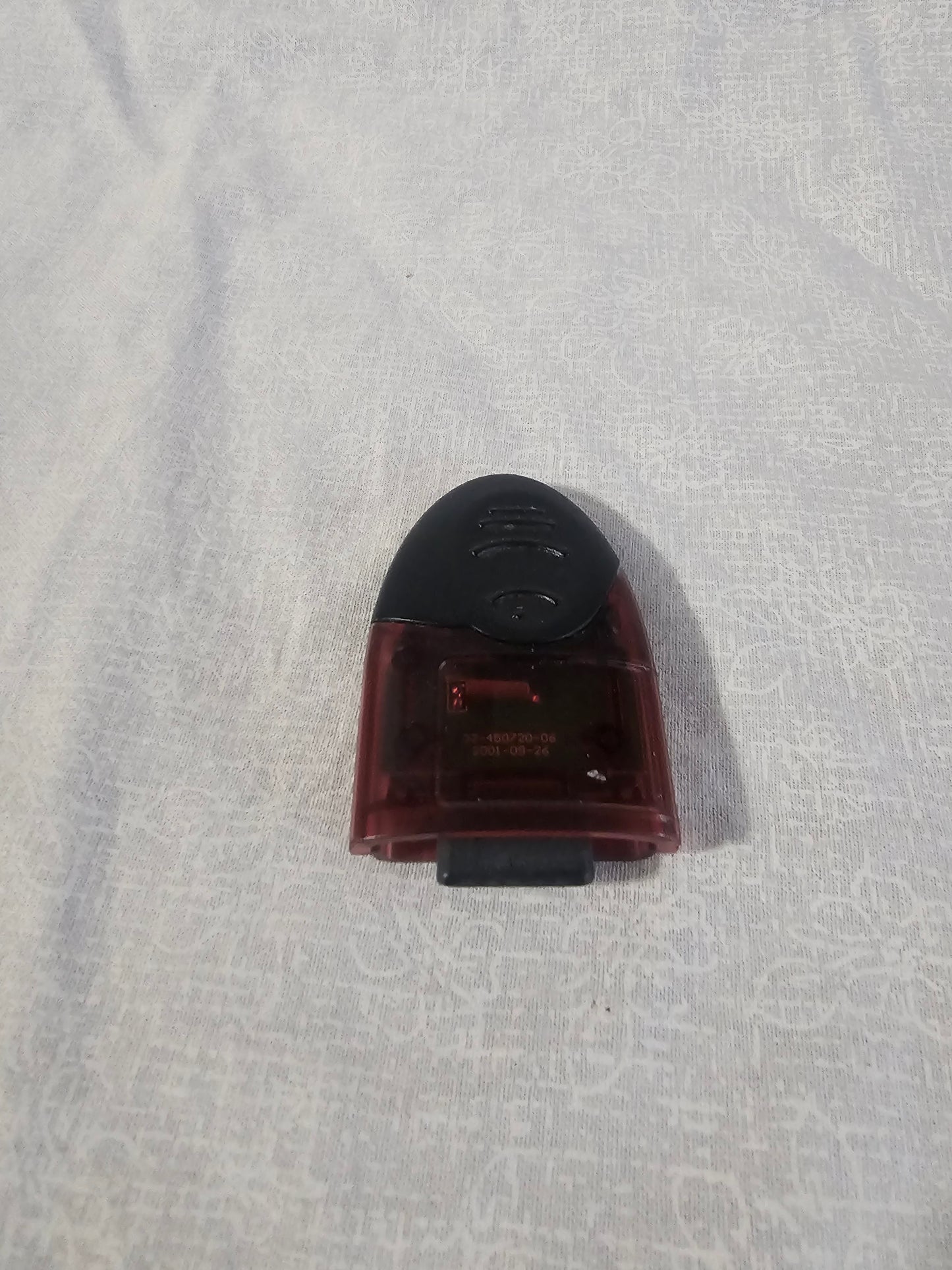 Original Microsoft XBOX Mad Catz Memory Card Unit 8MB Clear /Red Item # 4507
