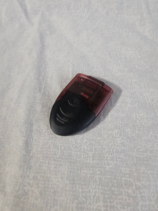 Original Microsoft XBOX Mad Catz Memory Card Unit 8MB Clear /Red Item # 4507