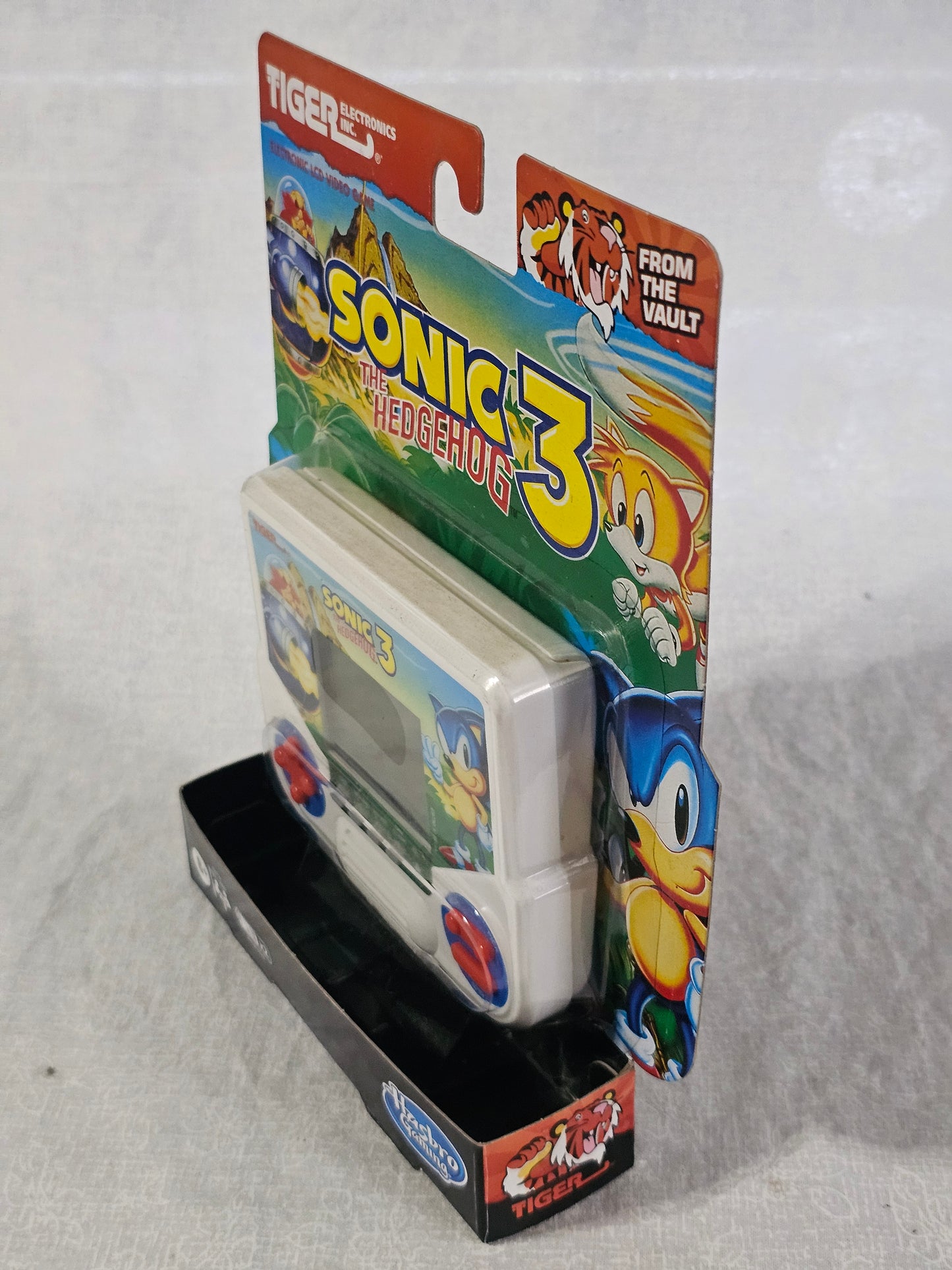 Sonic 3 Tiger Electronic Toy - Vintage Handheld Game | Retro Sonic the Hedgehog 3 Electronic Game for Gamers, Kids, Adults & Collectors