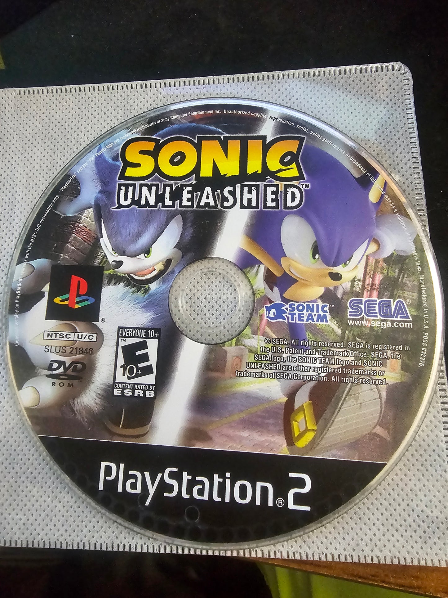 Sonic Unleashed (Sony PlayStation 2, 2008) Game Disc Very Good